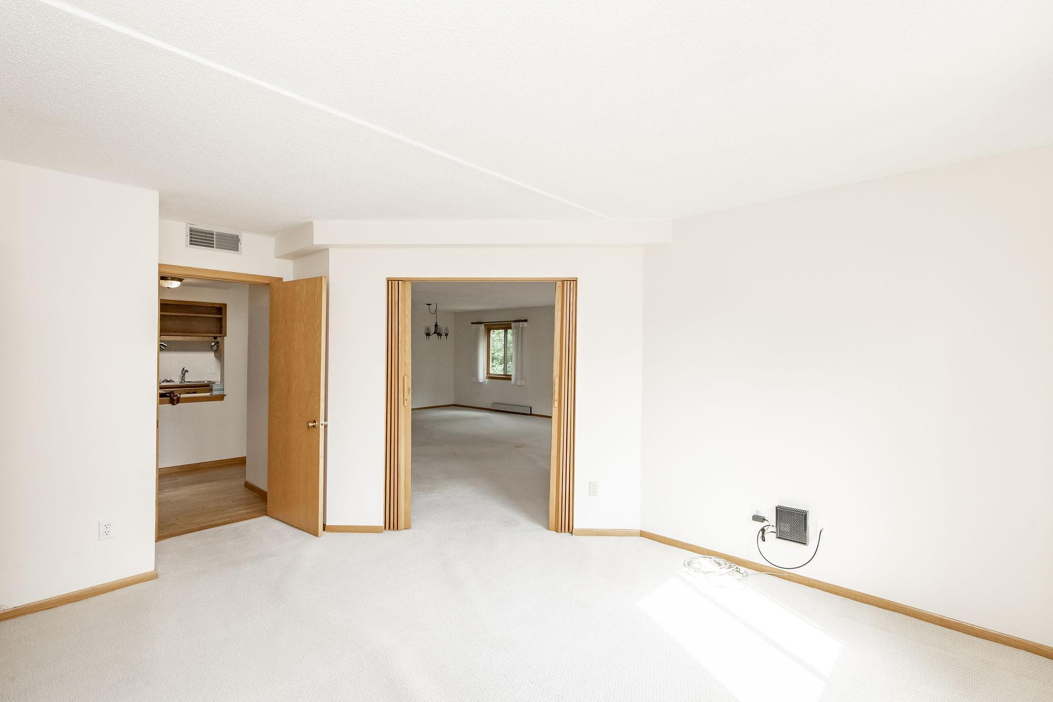 1979 condo for sale at 105 3rd Street N, Unit 201 in Moorhead, MN — 2 bed, 2 bath (photo 47 of 72)