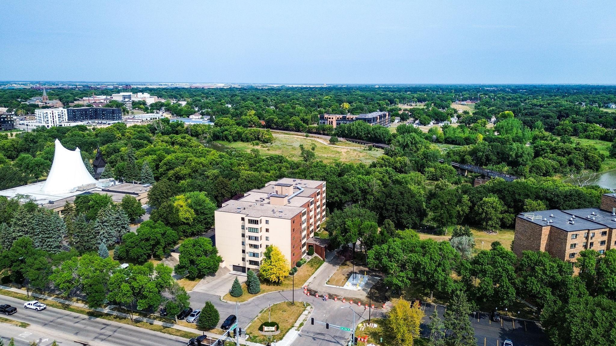 1979 condo for sale at 105 3rd Street N, Unit 201 in Moorhead, MN — 2 bed, 2 bath (photo 67 of 72)
