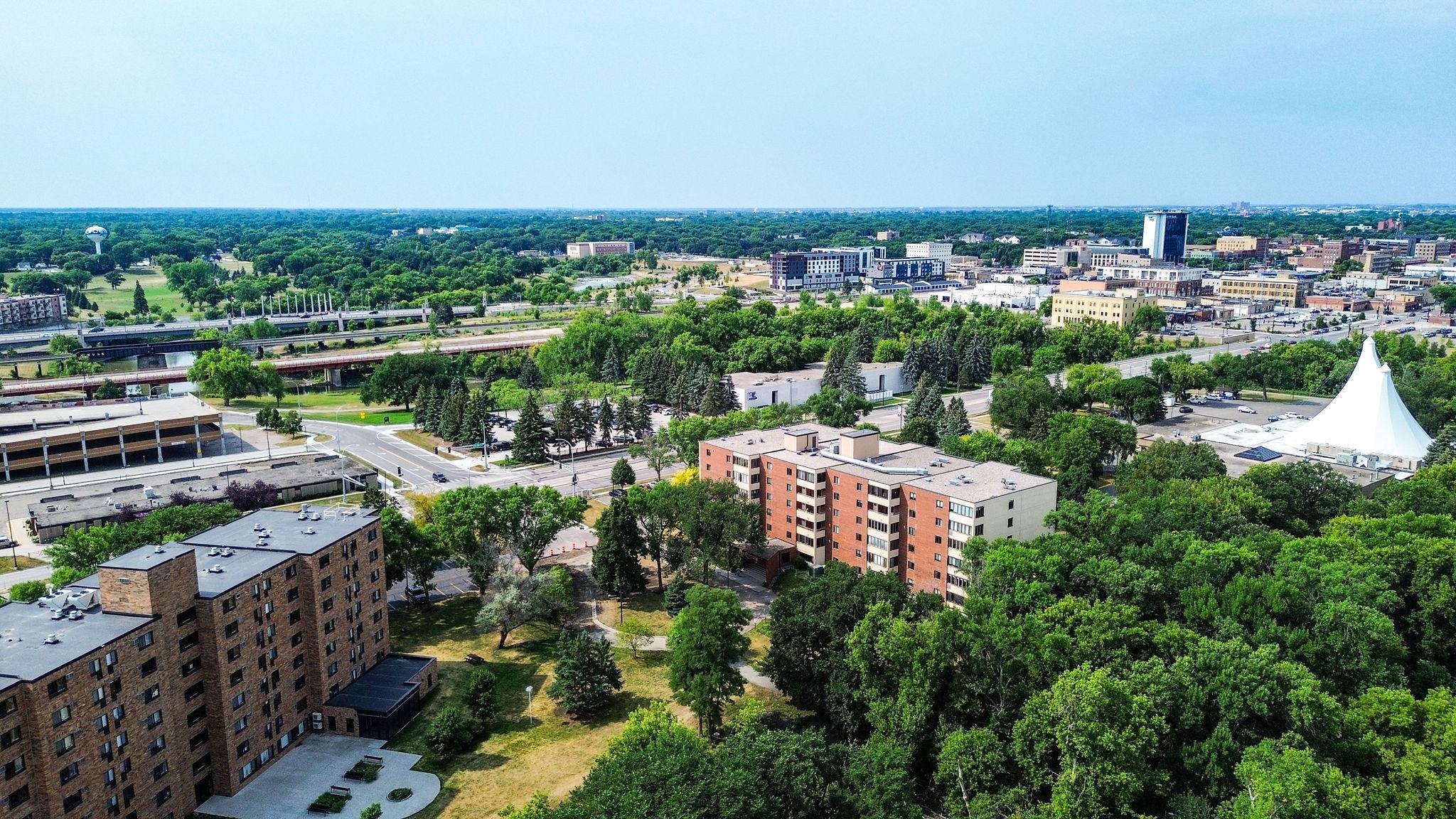 1979 condo for sale at 105 3rd Street N, Unit 201 in Moorhead, MN — 2 bed, 2 bath (photo 70 of 72)