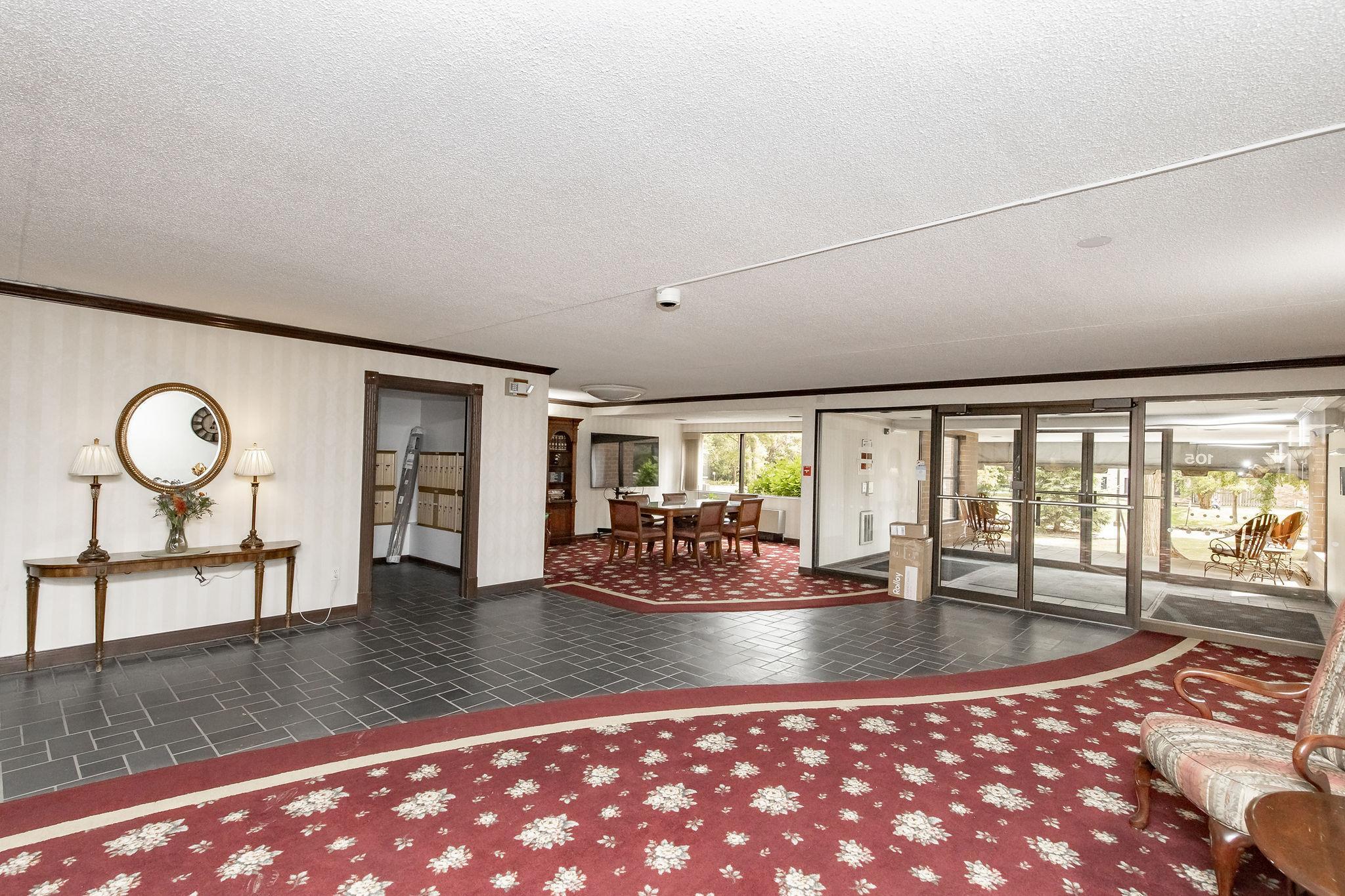 1979 condo for sale at 105 3rd Street N, Unit 201 in Moorhead, MN — 2 bed, 2 bath (photo 10 of 72)