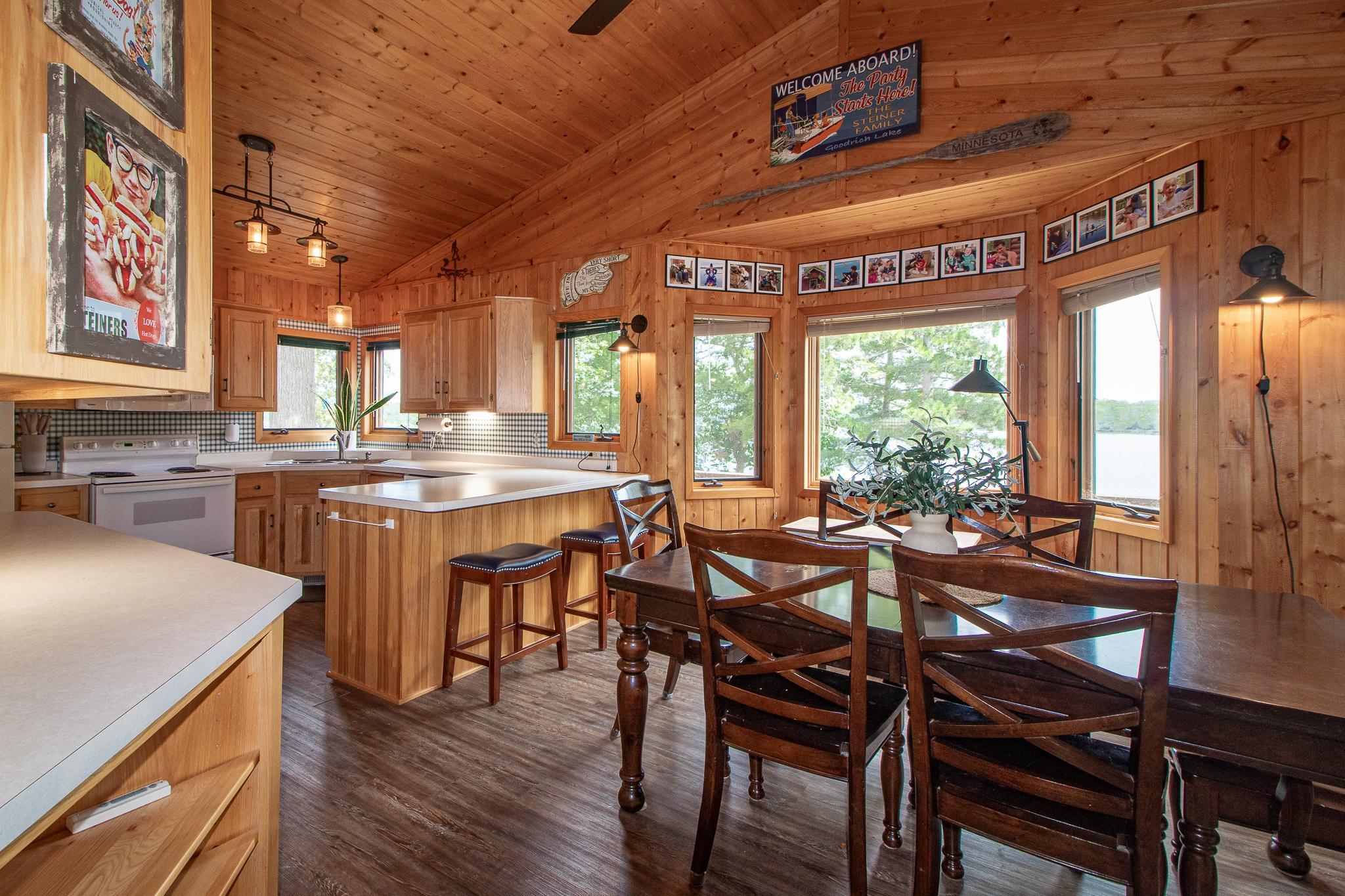 1994 single family home for sale at 36864 Goodrich Lane in Crosslake, MN — 5 bed, 3 bath (photo 14 of 52)