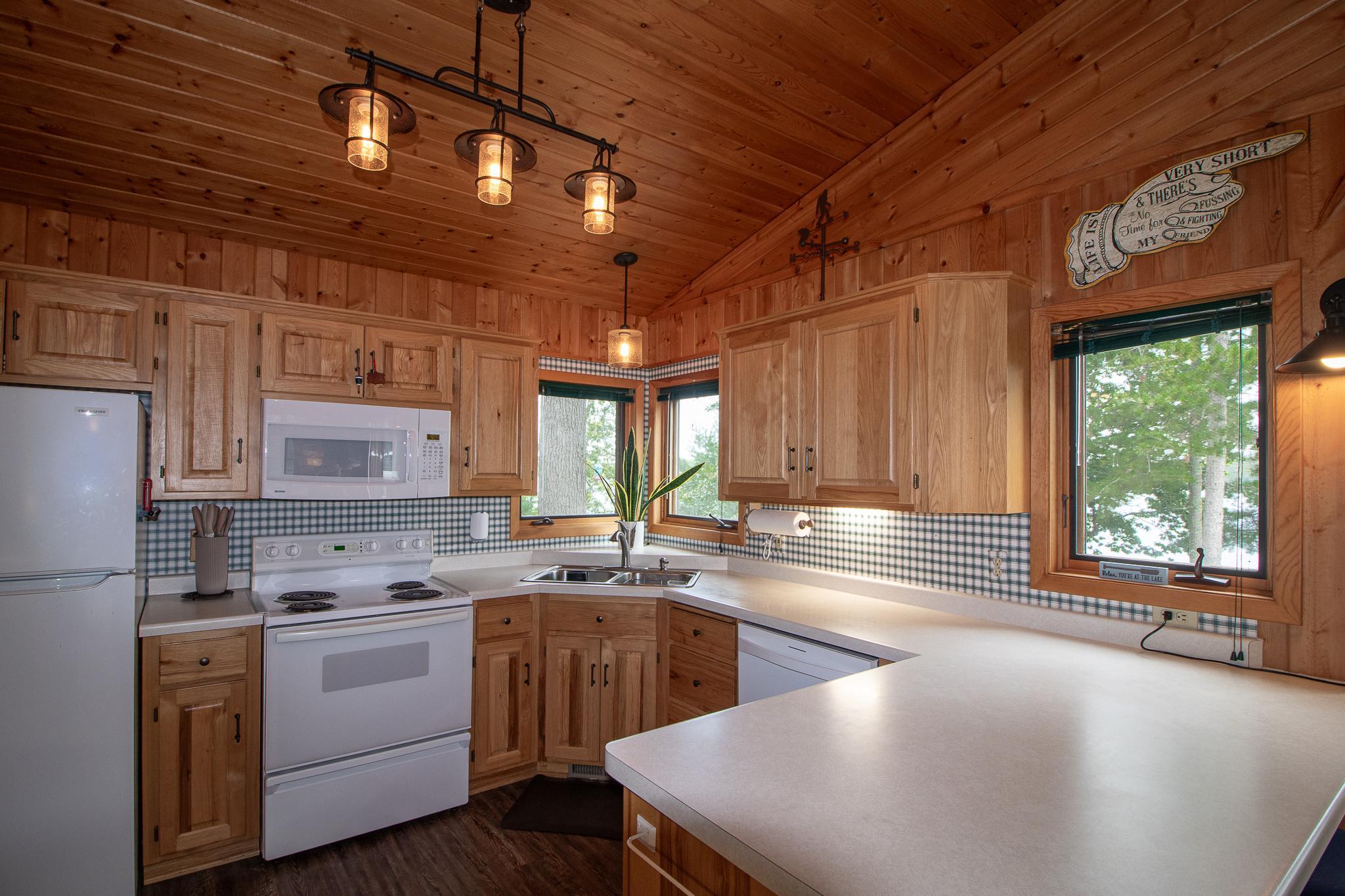 1994 single family home for sale at 36864 Goodrich Lane in Crosslake, MN — 5 bed, 3 bath (photo 16 of 52)
