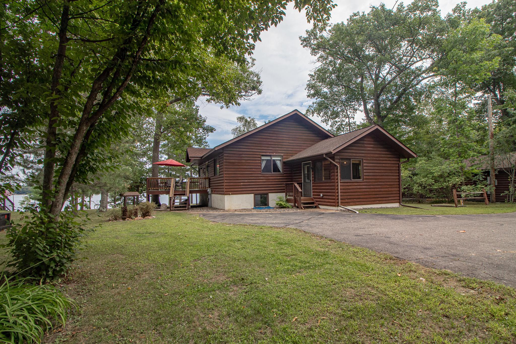 1994 single family home for sale at 36864 Goodrich Lane in Crosslake, MN — 5 bed, 3 bath (photo 8 of 52)