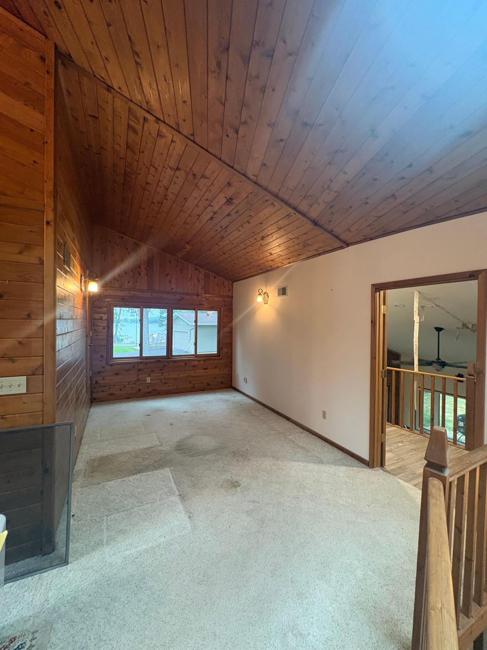 1982 single family home for sale at 2074 Elmwood Drive in Detroit Lakes, MN — 4 bed, 3 bath (photo 17 of 22)