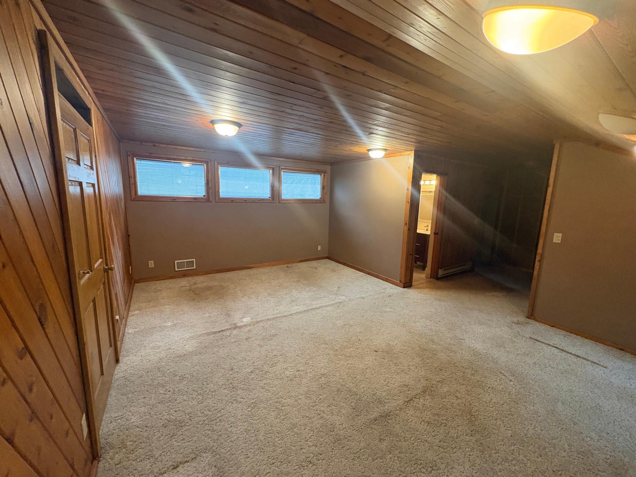 1982 single family home for sale at 2074 Elmwood Drive in Detroit Lakes, MN — 4 bed, 3 bath (photo 20 of 22)