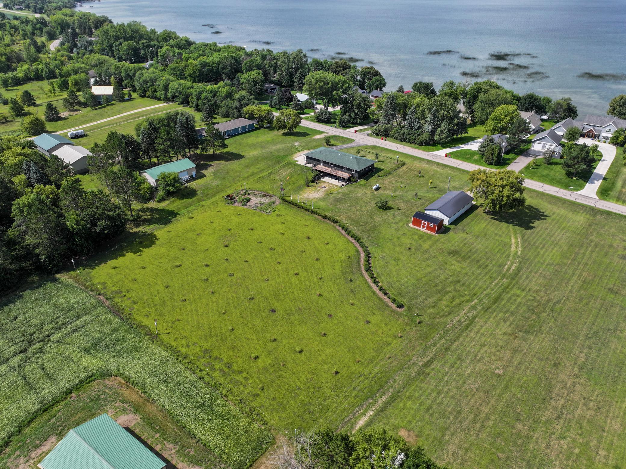2001 single family home for sale at 7143 Sunset Strip NW in Alexandria, MN — 4 bed, 3 bath (photo 12 of 73)