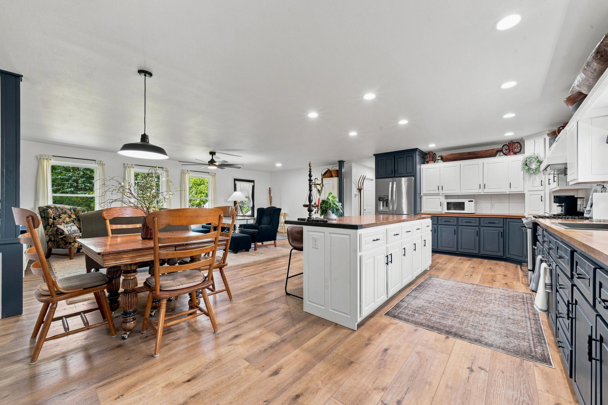 2001 single family home for sale at 7143 Sunset Strip NW in Alexandria, MN — 4 bed, 3 bath (photo 22 of 73)