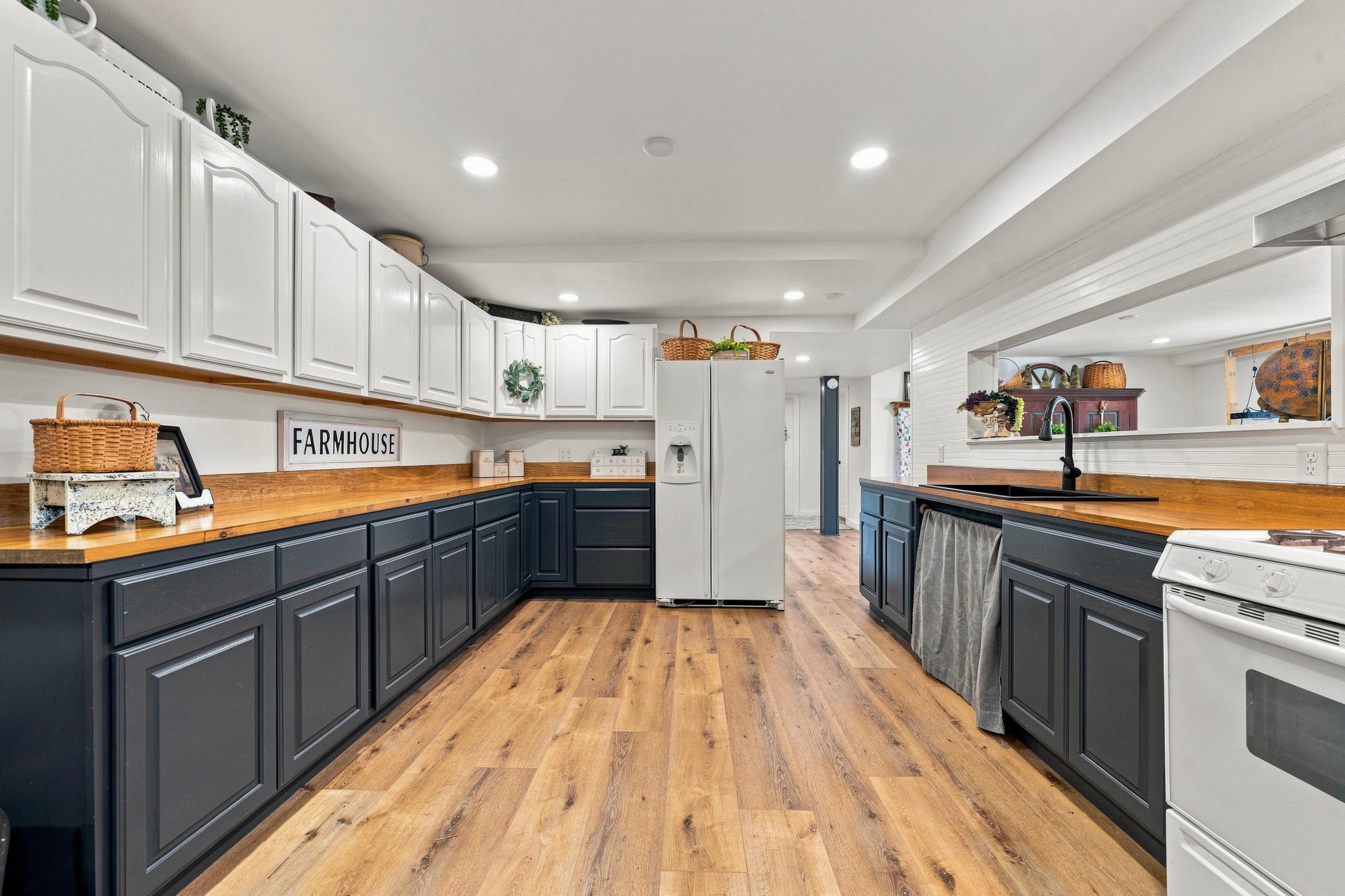 2001 single family home for sale at 7143 Sunset Strip NW in Alexandria, MN — 4 bed, 3 bath (photo 37 of 73)