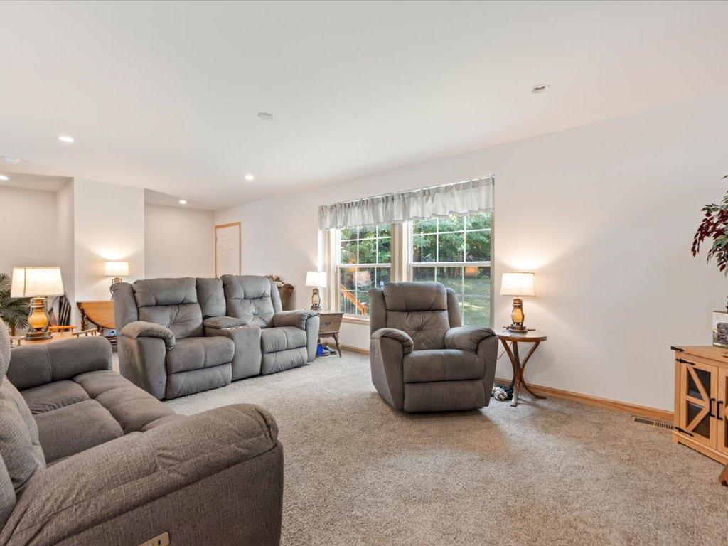 2023 single family home for sale at 21420 Raider Circle in Crosby, MN — 3 bed, 2 bath (photo 11 of 40)