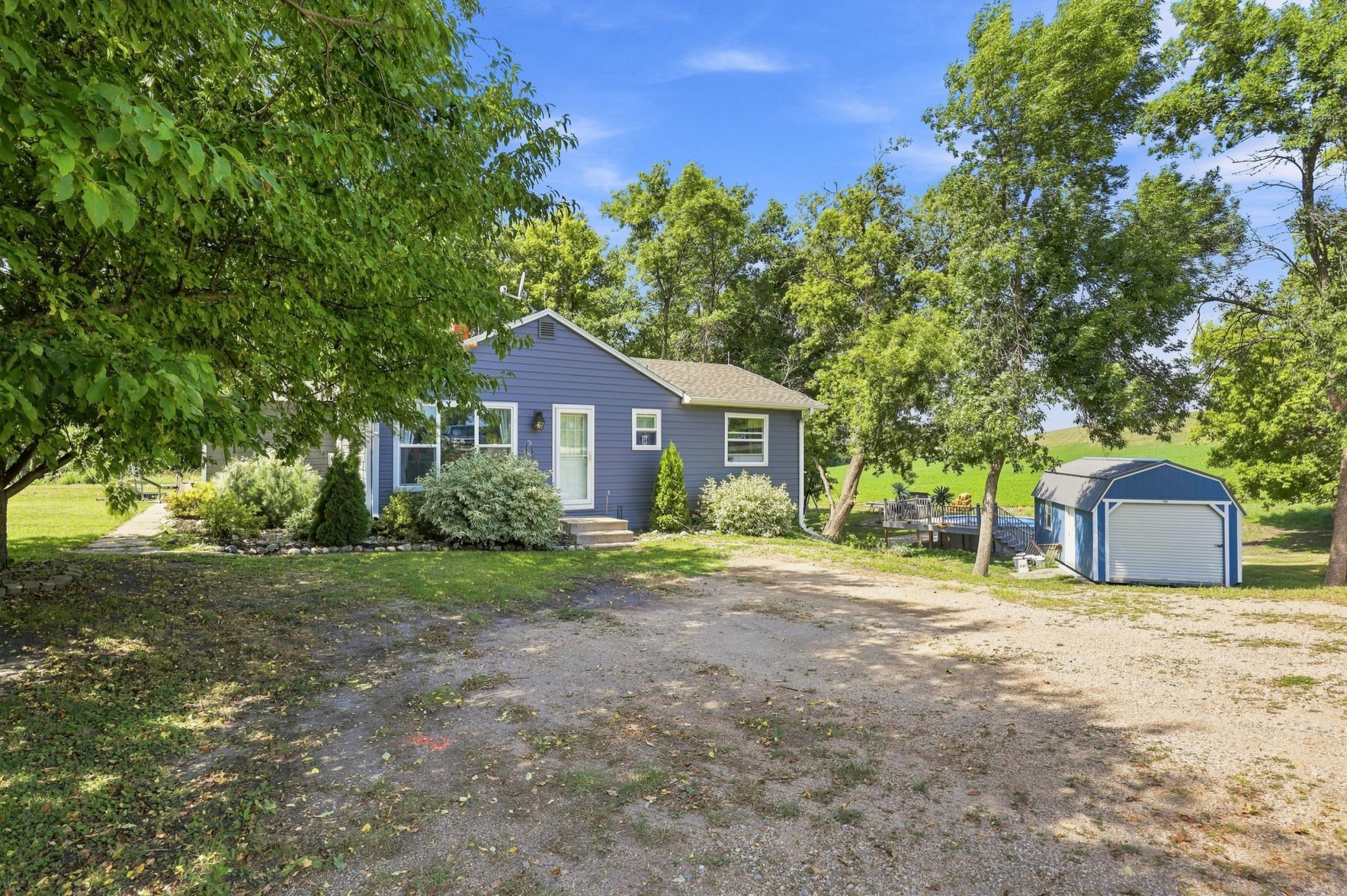 1965 single family home for sale at 45881 County Highway 21 in Barnesville, MN — 3 bed, 1 bath (photo 3 of 24)