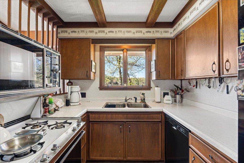 1969 single family home for sale at 12388 Brookwood Circle in Crosslake, MN — 3 bed, 2 bath (photo 21 of 55)