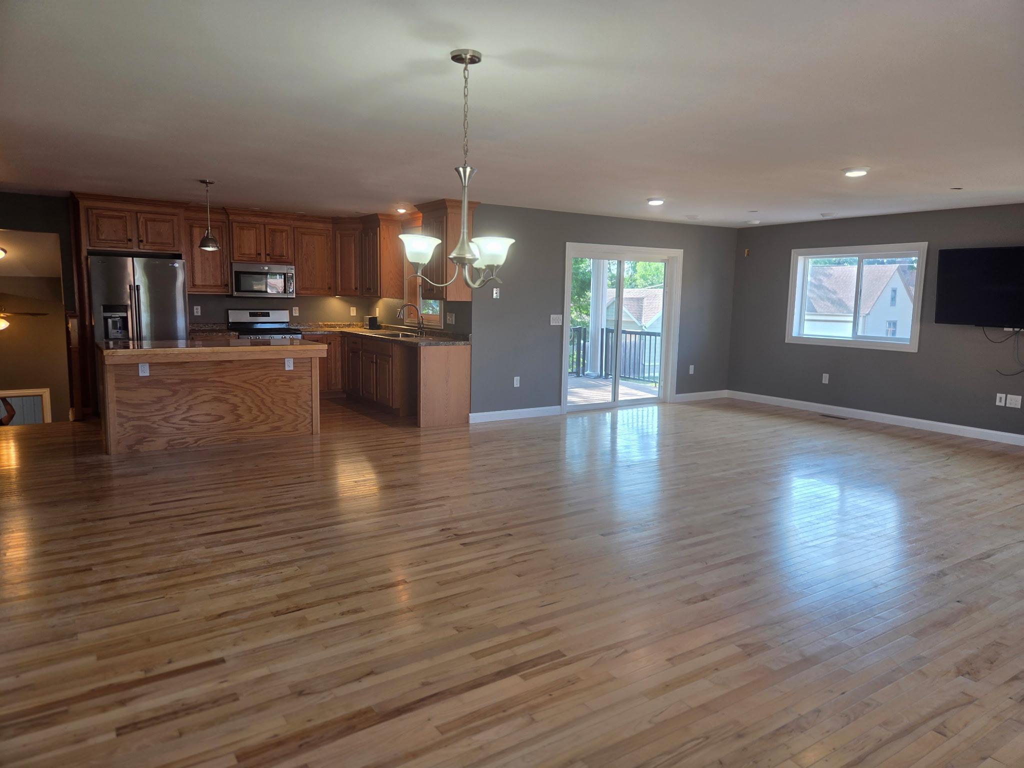 2010 single family home for sale at 311 4th Avenue N in Wahpeton, ND — 2 bed, 2 bath (photo 14 of 25)