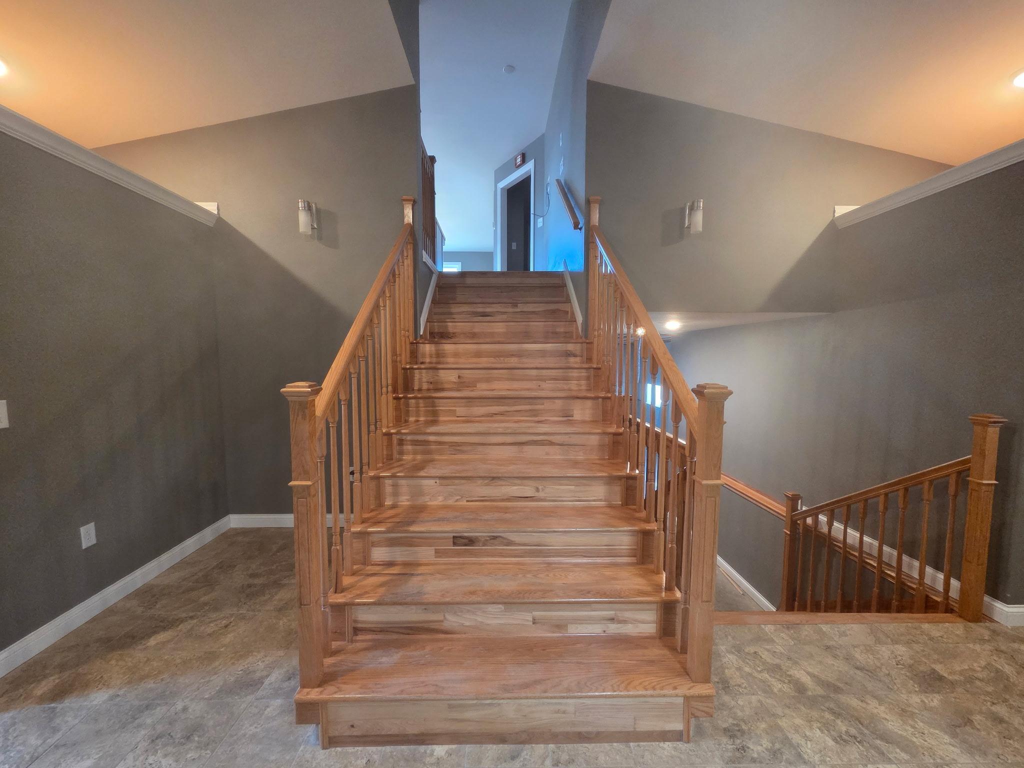 2010 single family home for sale at 311 4th Avenue N in Wahpeton, ND — 2 bed, 2 bath (photo 8 of 25)
