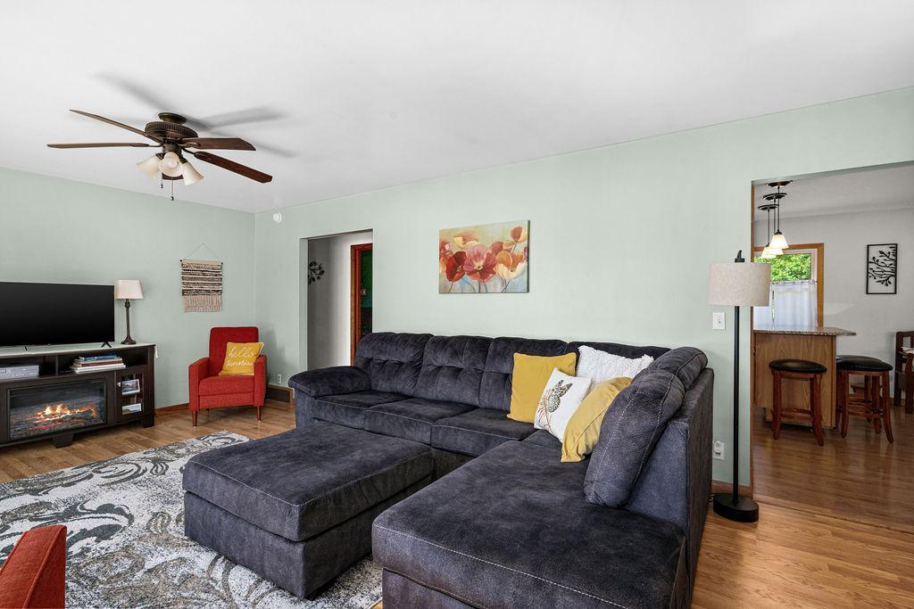 1955 single family home for sale at 29969 Sunny Beach Road in Grand Rapids, MN — 4 bed, 2 bath (photo 15 of 58)