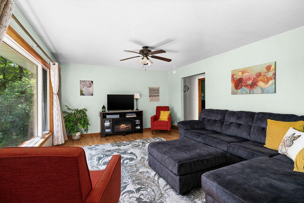 1955 single family home for sale at 29969 Sunny Beach Road in Grand Rapids, MN — 4 bed, 2 bath (photo 16 of 58)