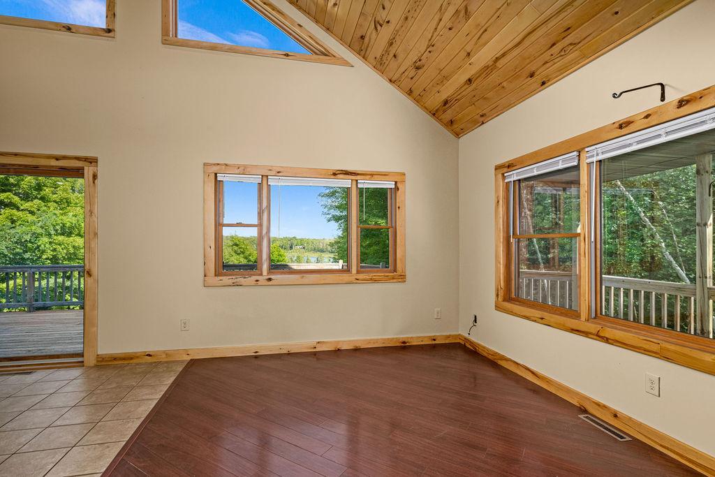 2004 single family home for sale at 1515 Isleview Road in Grand Rapids, MN — 3 bed, 3 bath (photo 12 of 55)