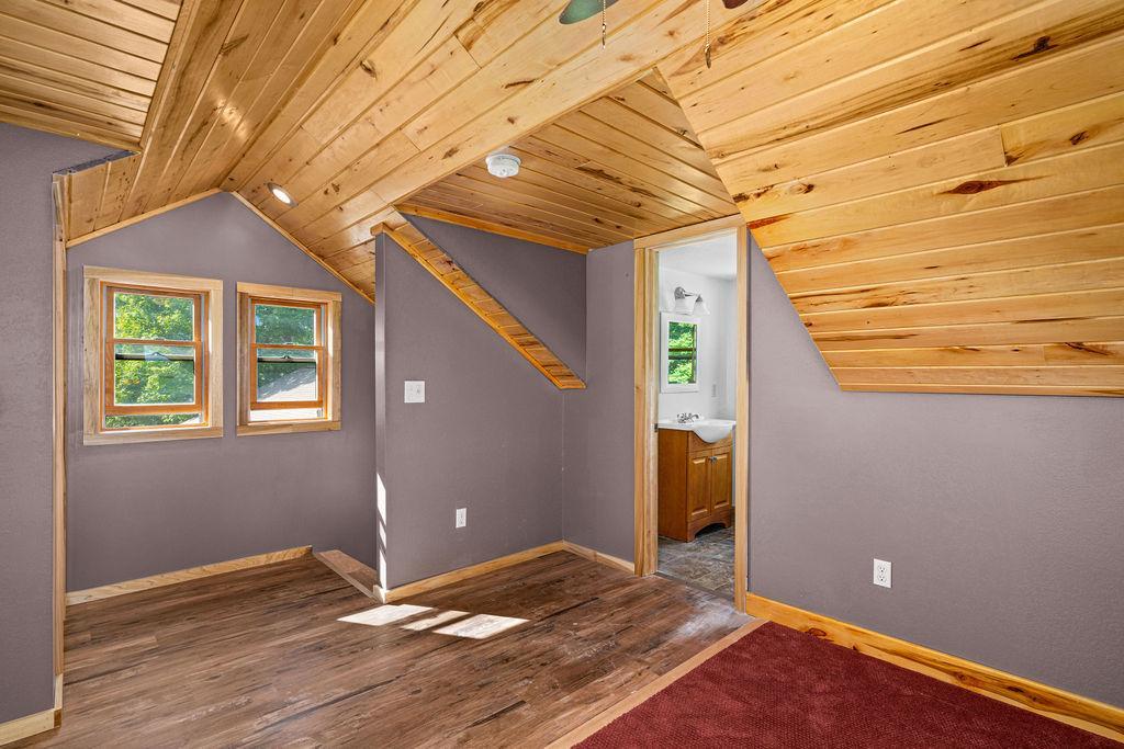 2004 single family home for sale at 1515 Isleview Road in Grand Rapids, MN — 3 bed, 3 bath (photo 20 of 55)