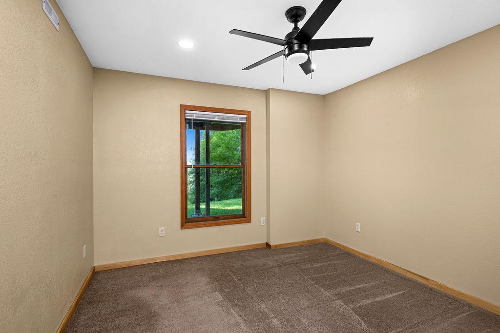 2004 single family home for sale at 1515 Isleview Road in Grand Rapids, MN — 3 bed, 3 bath (photo 25 of 55)