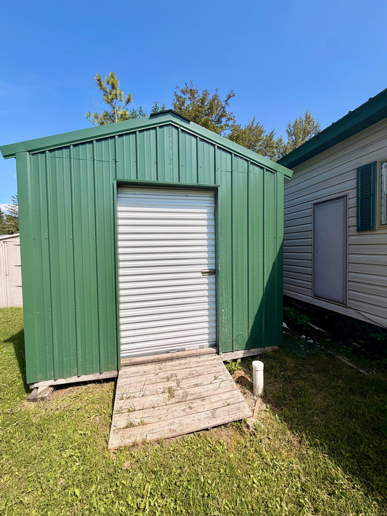 1970 single family home for sale at Lot 29 Warroad Estates in Warroad, MN — 2 bed, 1 bath (photo 3 of 24)