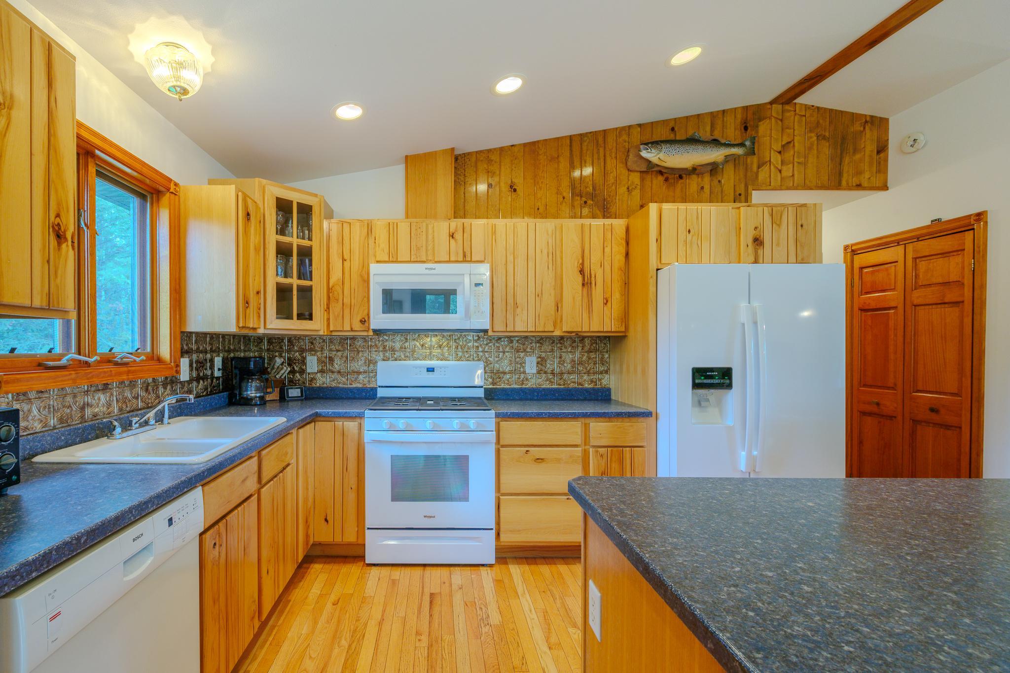 2003 single family home for sale at 12946 390th Street in Laporte, MN — 4 bed, 2 bath (photo 6 of 101)