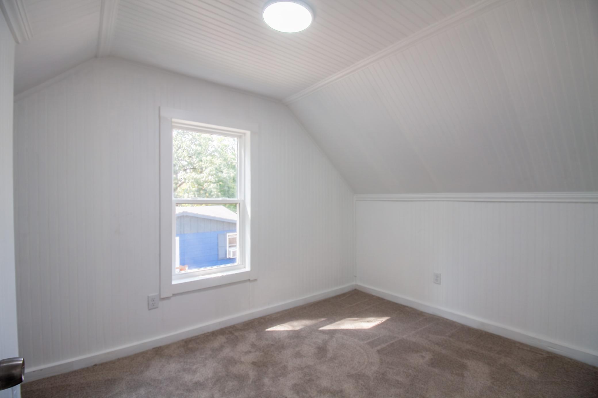 1900 single family home for sale at 614 Springen Avenue in Fergus Falls, MN — 3 bed, 1 bath (photo 27 of 27)