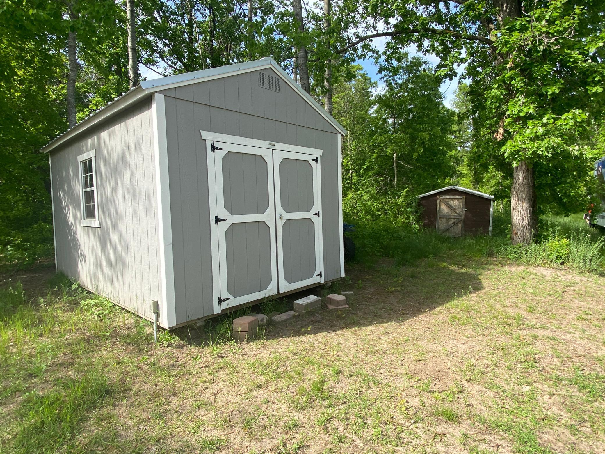 1990 single family home for sale at 10214 Depot Street in Brainerd, MN — 2 bed, 1 bath (photo 12 of 12)