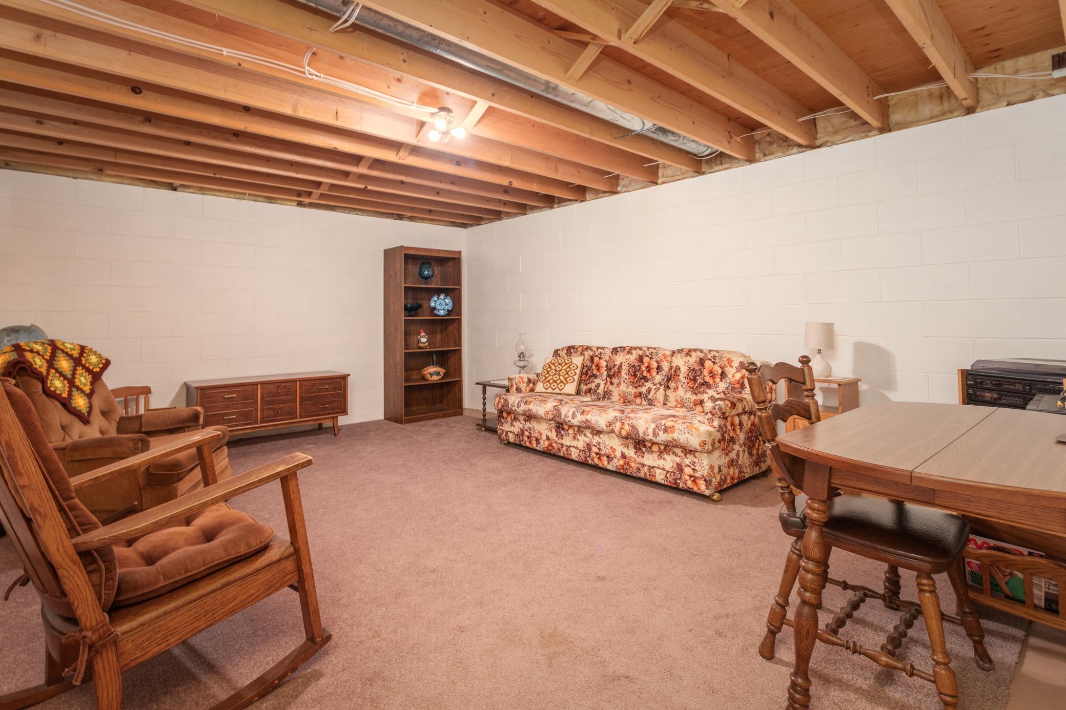 1984 townhouse for sale at 1223 Bridgeport Lane NW in Alexandria, MN — 2 bed, 2 bath (photo 13 of 25)