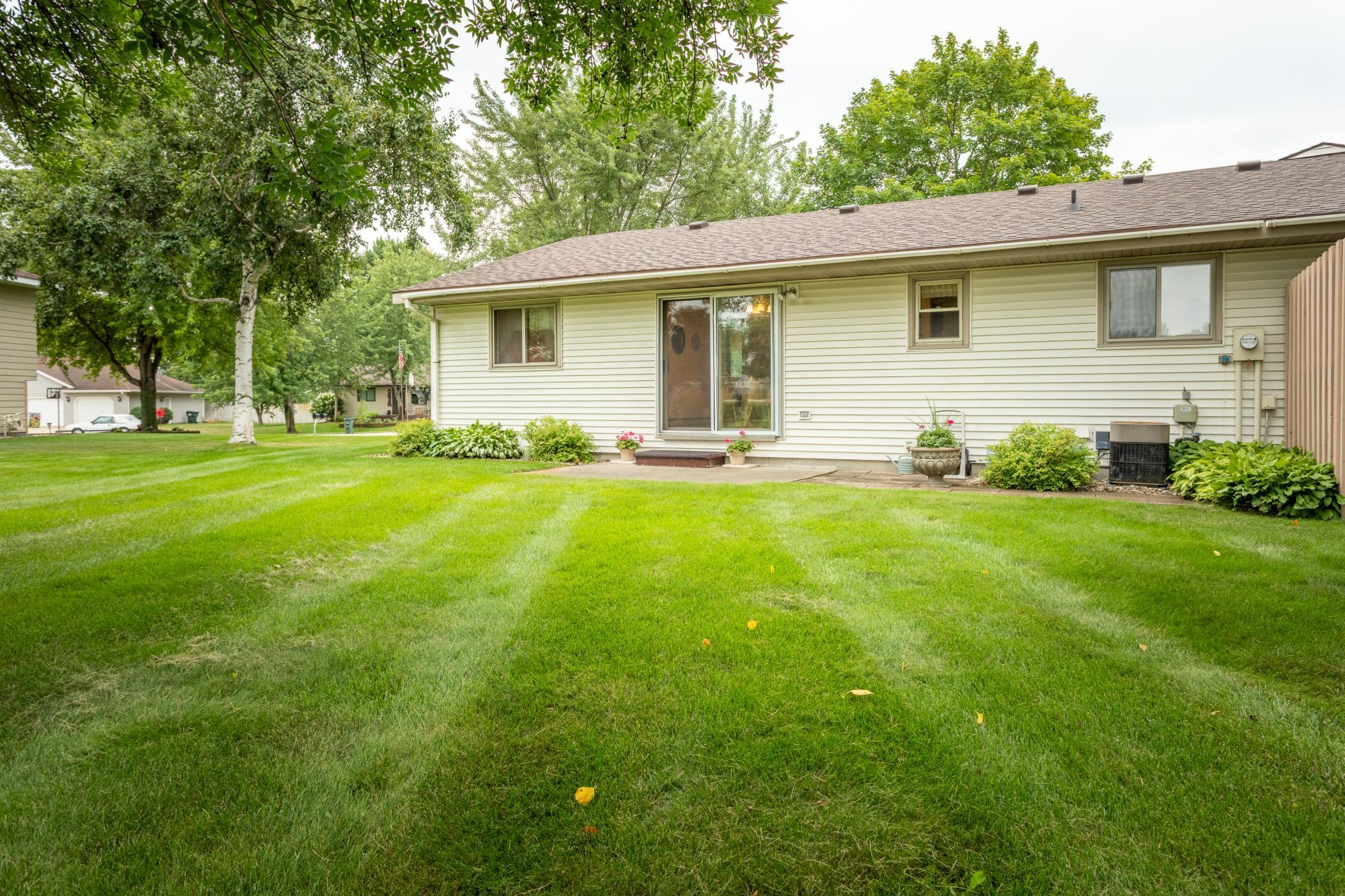 1984 townhouse for sale at 1223 Bridgeport Lane NW in Alexandria, MN — 2 bed, 2 bath (photo 19 of 25)