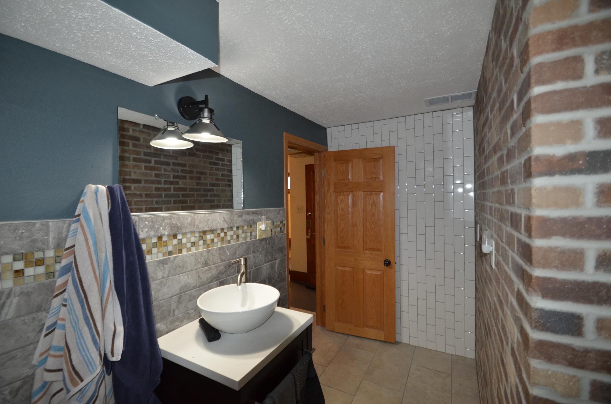 1613 2nd Avenue S, Fargo ND 58103 - Photo 23 of 37