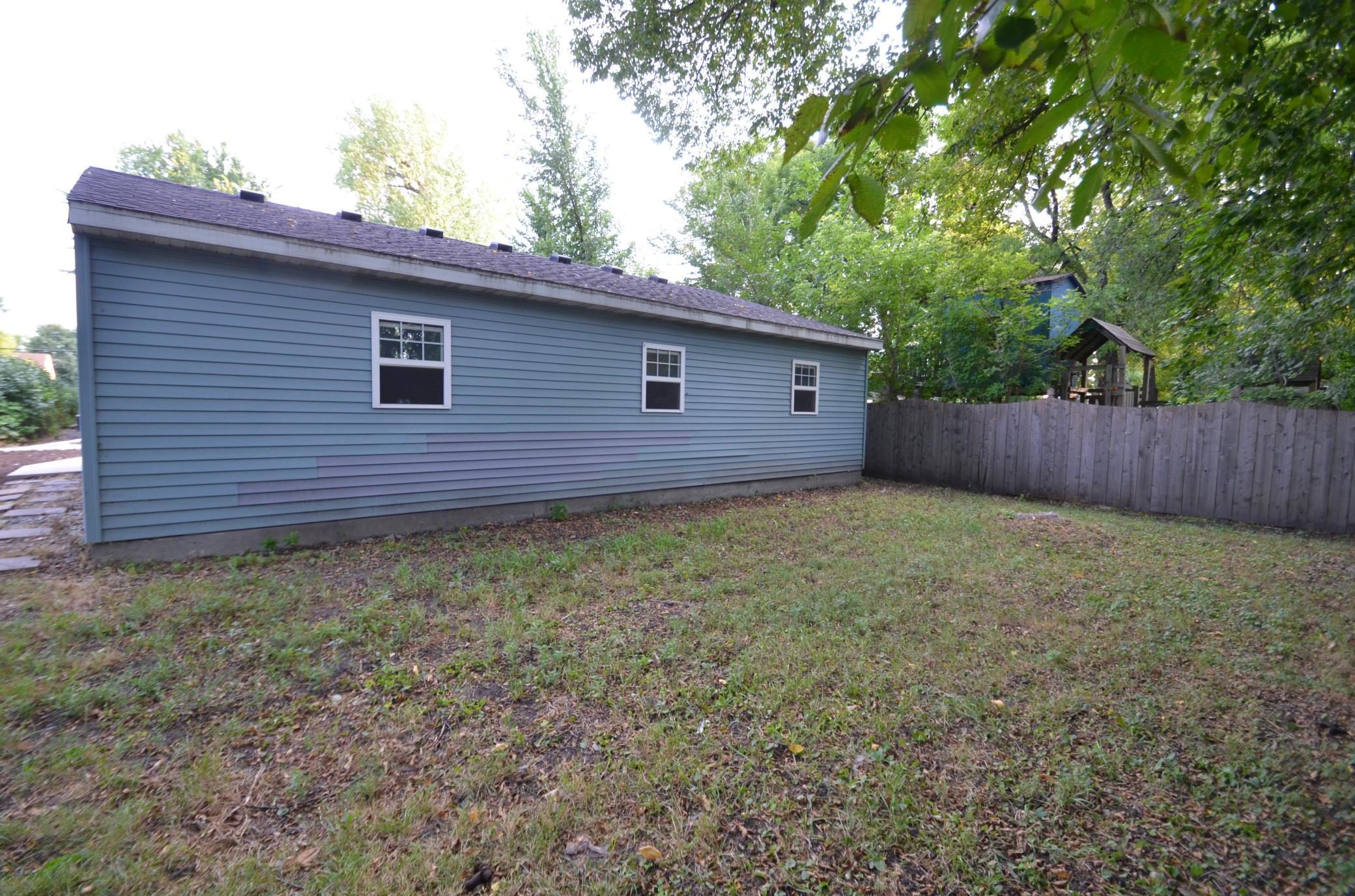 1613 2nd Avenue S, Fargo ND 58103 - Photo 36 of 37