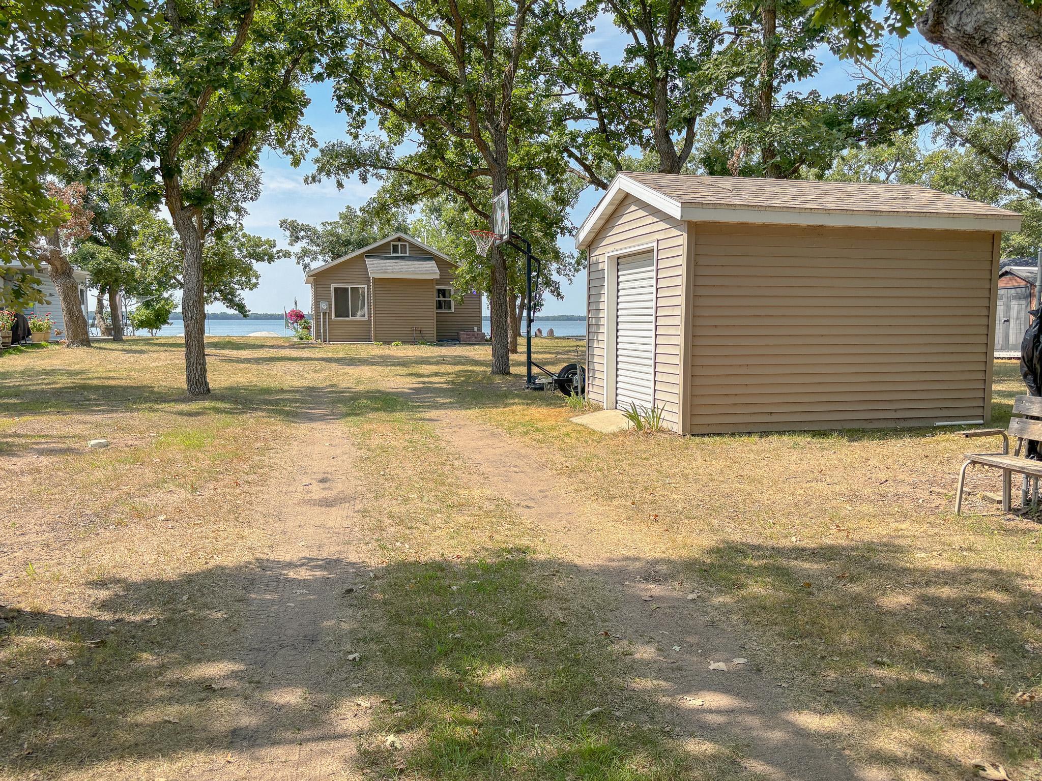 1951 single family home for sale at 27293 Holiday Road in Battle Lake, MN — 1 bed, 1 bath (photo 16 of 47)
