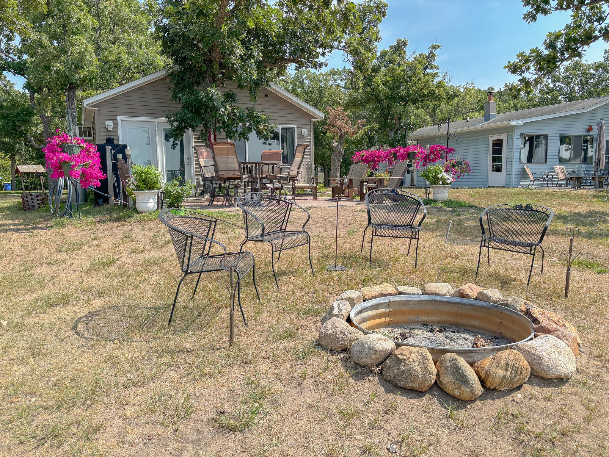 1951 single family home for sale at 27293 Holiday Road in Battle Lake, MN — 1 bed, 1 bath (photo 25 of 47)