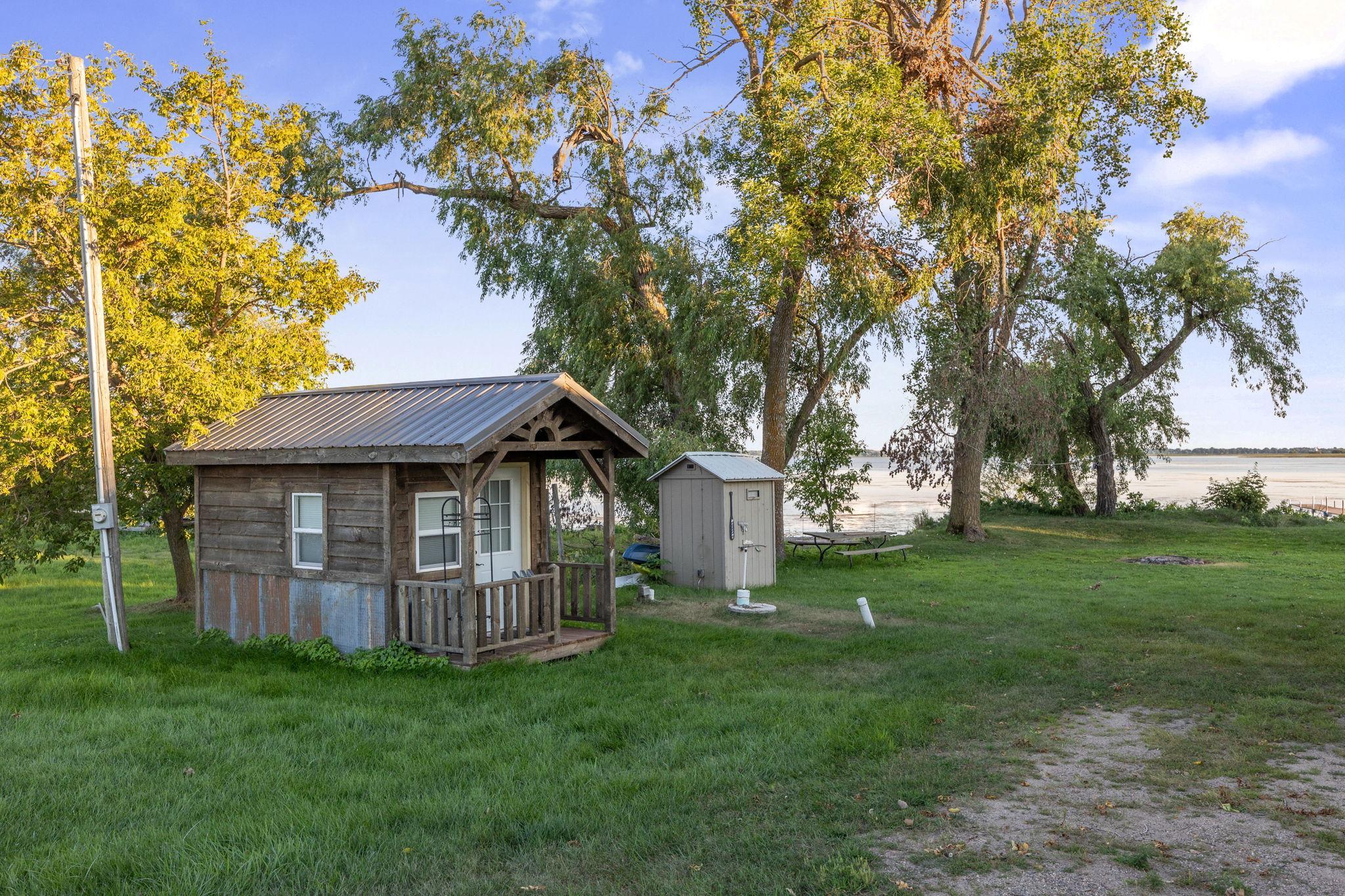 2006 single family home for sale at 11341 County 10 in Osakis, MN — 2 bed, 1 bath (photo 14 of 36)