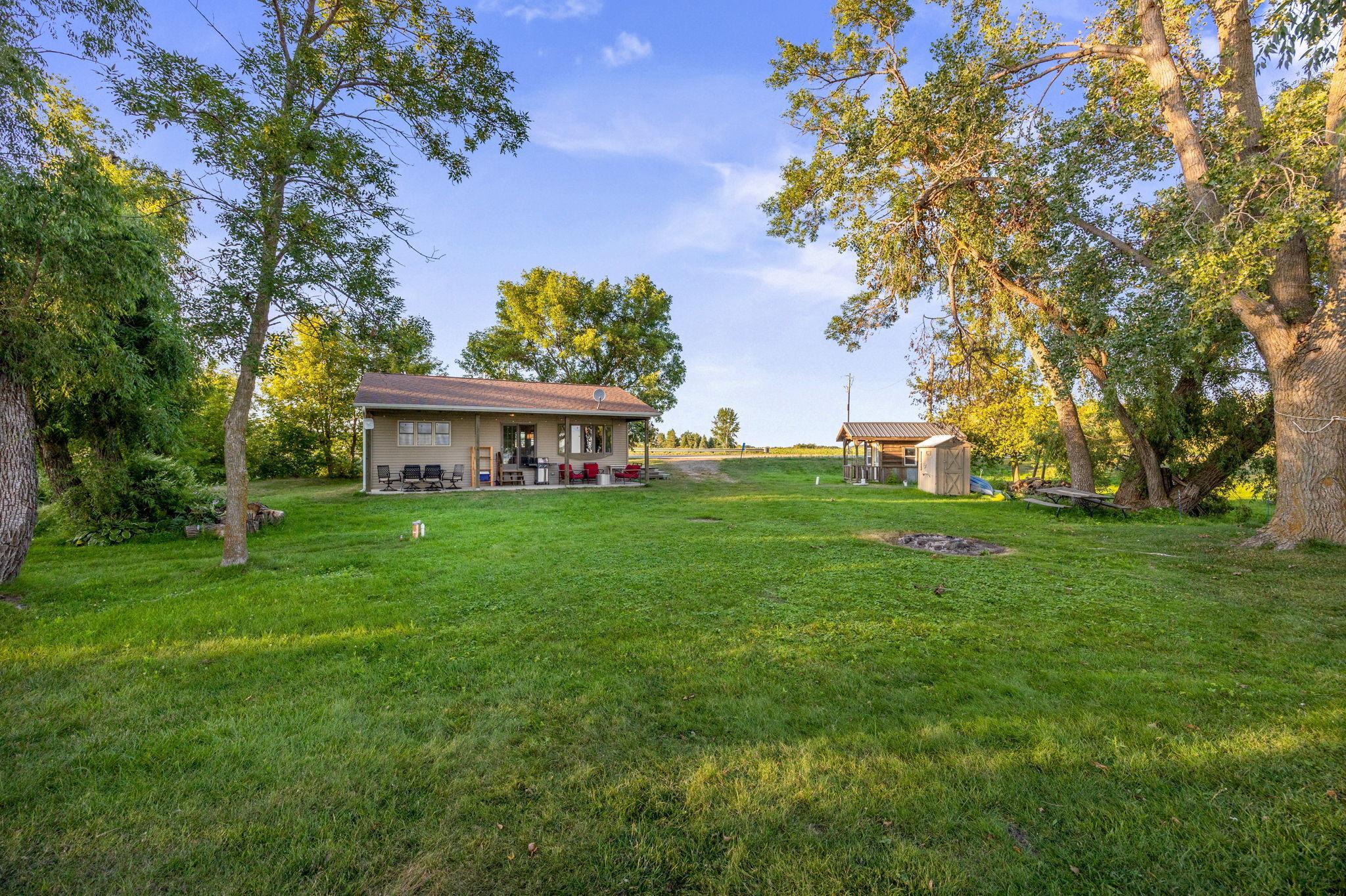 2006 single family home for sale at 11341 County 10 in Osakis, MN — 2 bed, 1 bath (photo 20 of 36)