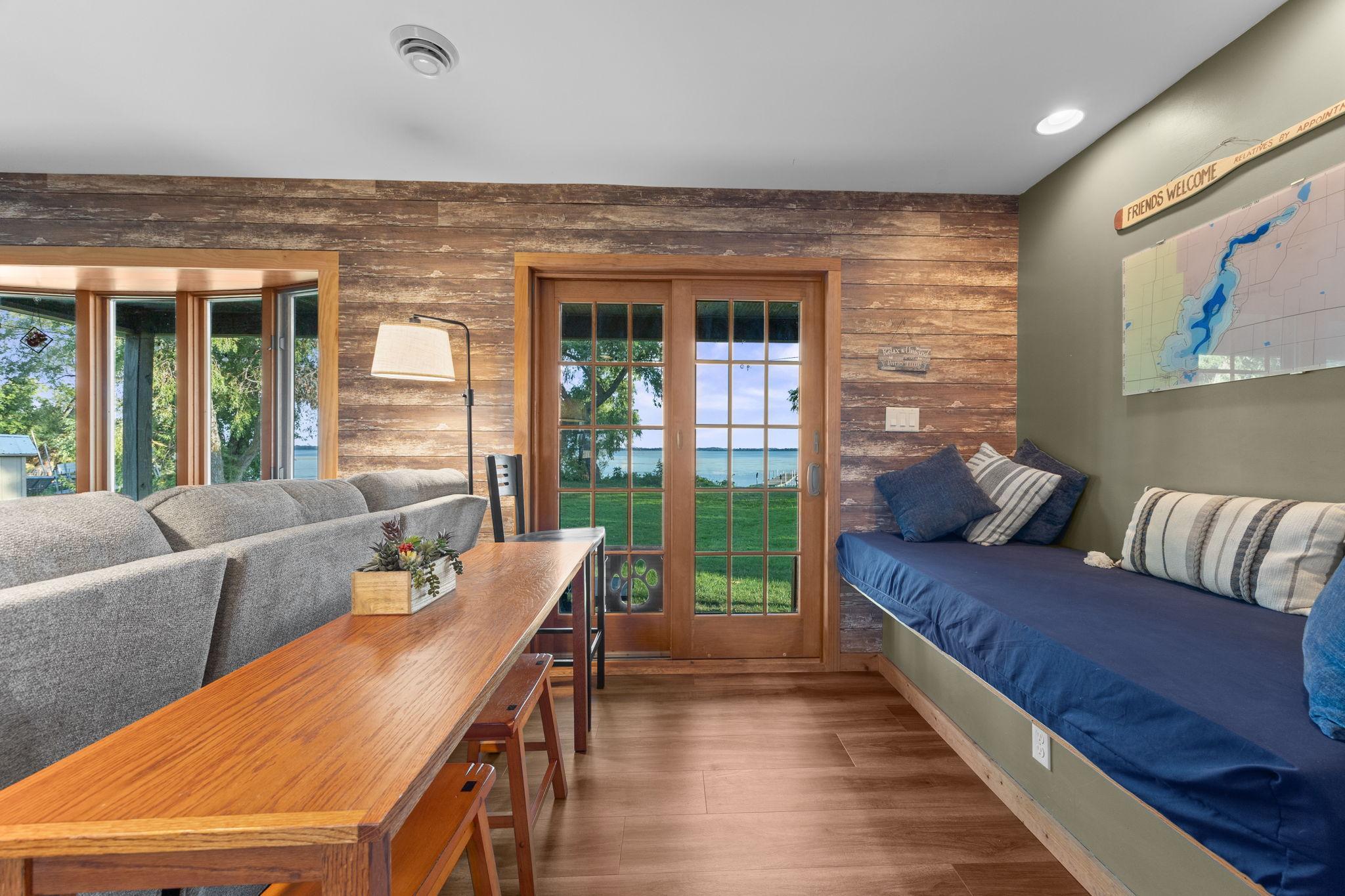 2006 single family home for sale at 11341 County 10 in Osakis, MN — 2 bed, 1 bath (photo 23 of 36)