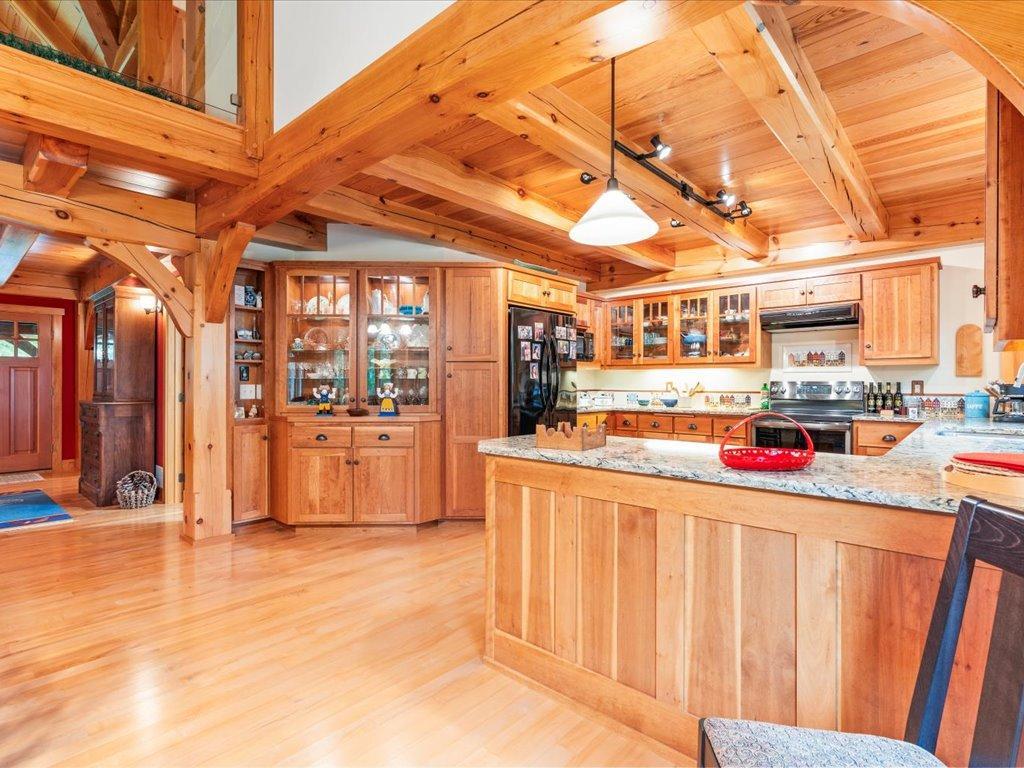 2003 single family home for sale at 7738 Lost Lake Road in Nisswa, MN — 3 bed, 3 bath (photo 9 of 42)