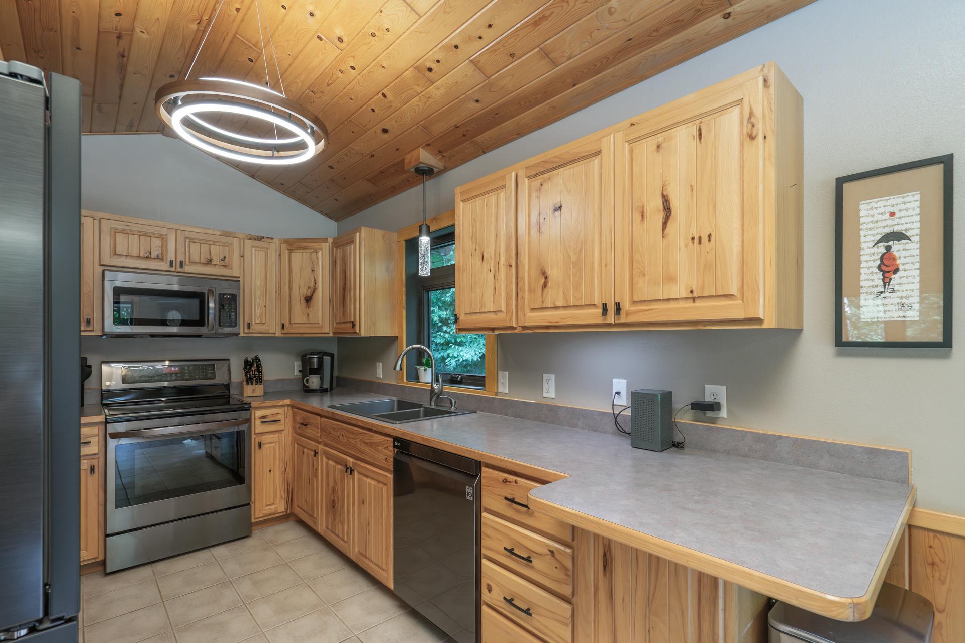 2003 single family home for sale at 10221 Timber Ridge Drive in Pillager, MN — 4 bed, 2 bath (photo 16 of 70)