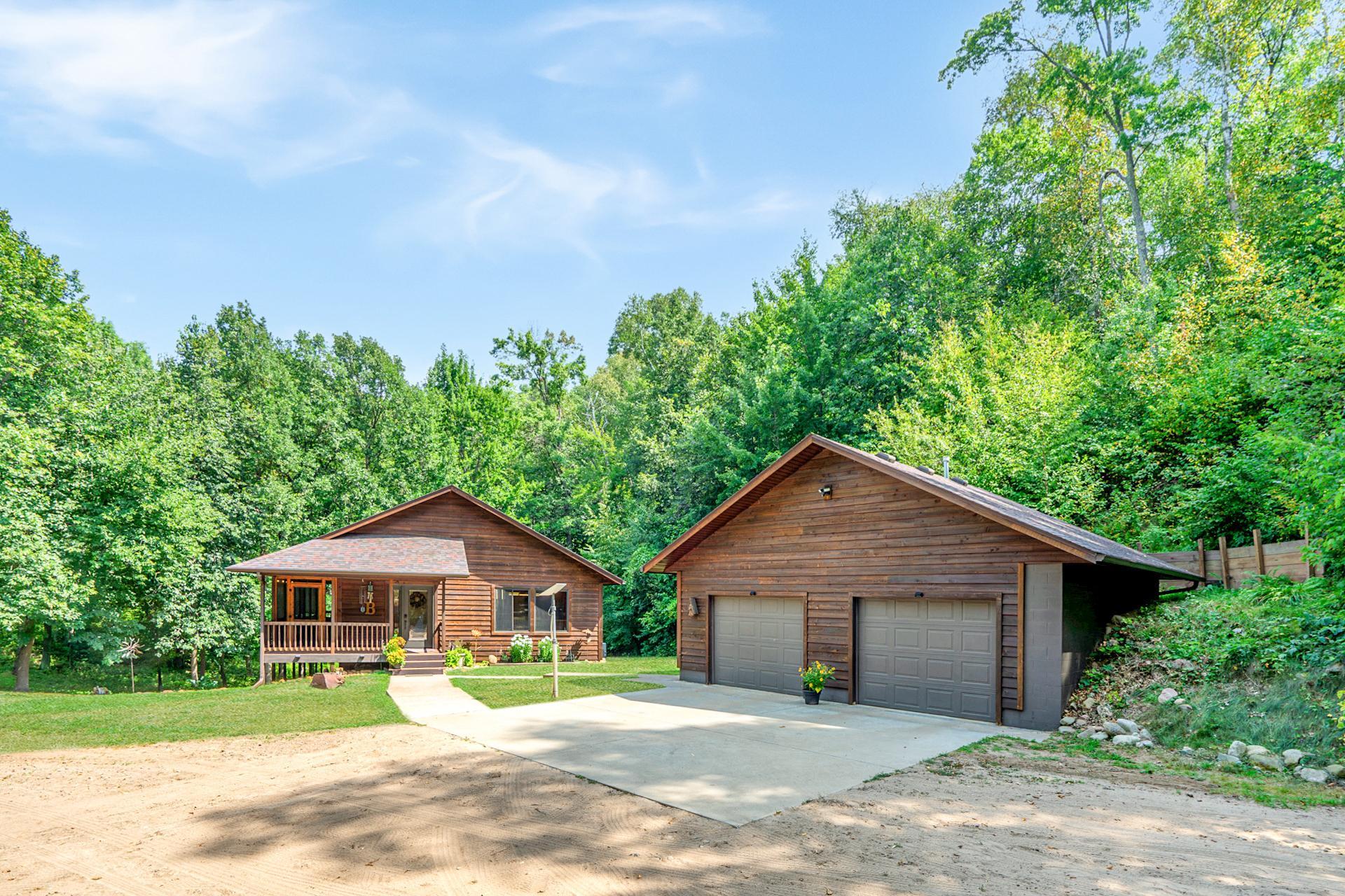 2003 single family home for sale at 10221 Timber Ridge Drive in Pillager, MN — 4 bed, 2 bath (photo 5 of 70)