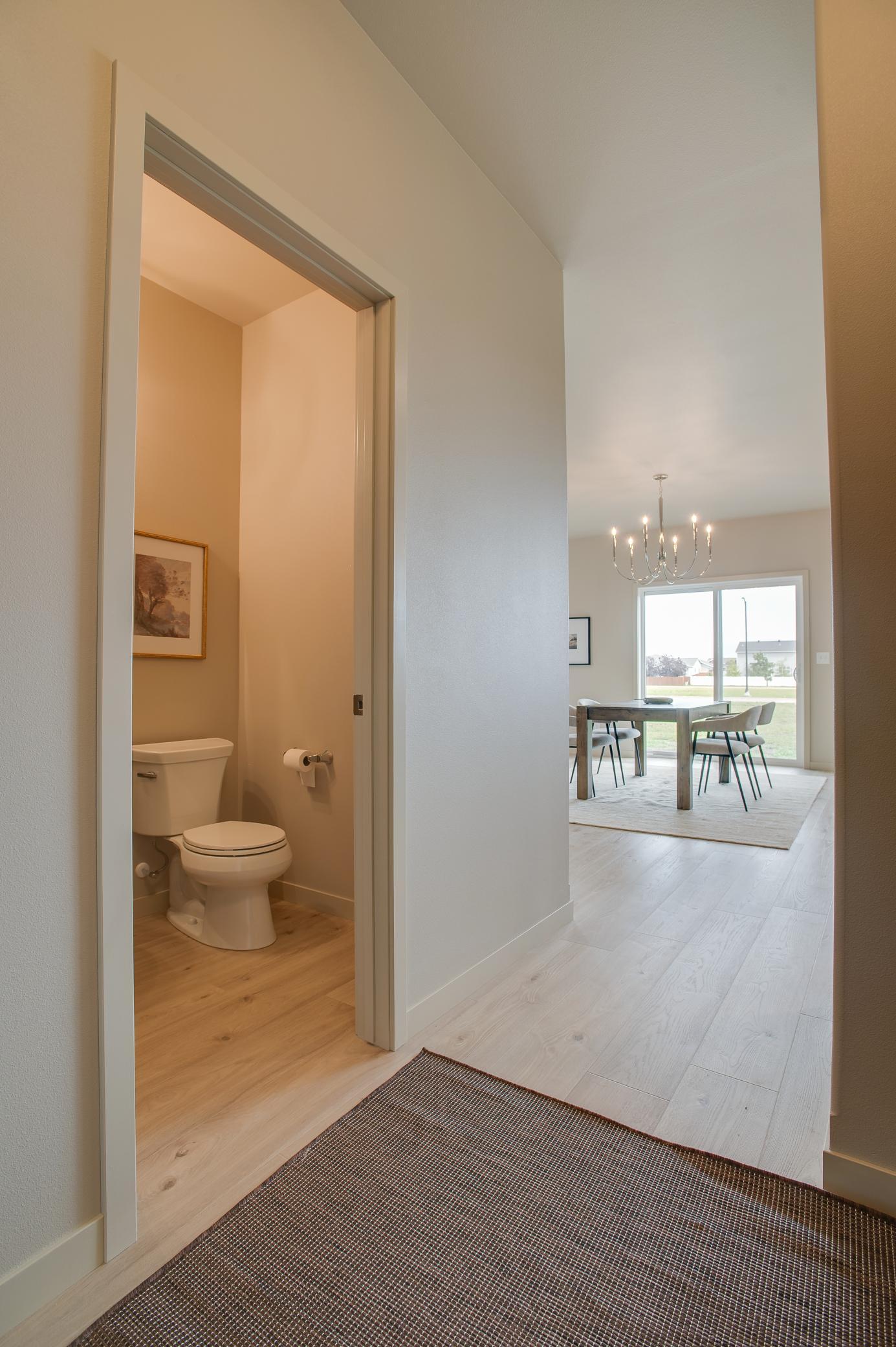 2026 single family home for sale at 2534 Golden Lane S in Fargo, ND — 3 bed, 3 bath (photo 29 of 51)