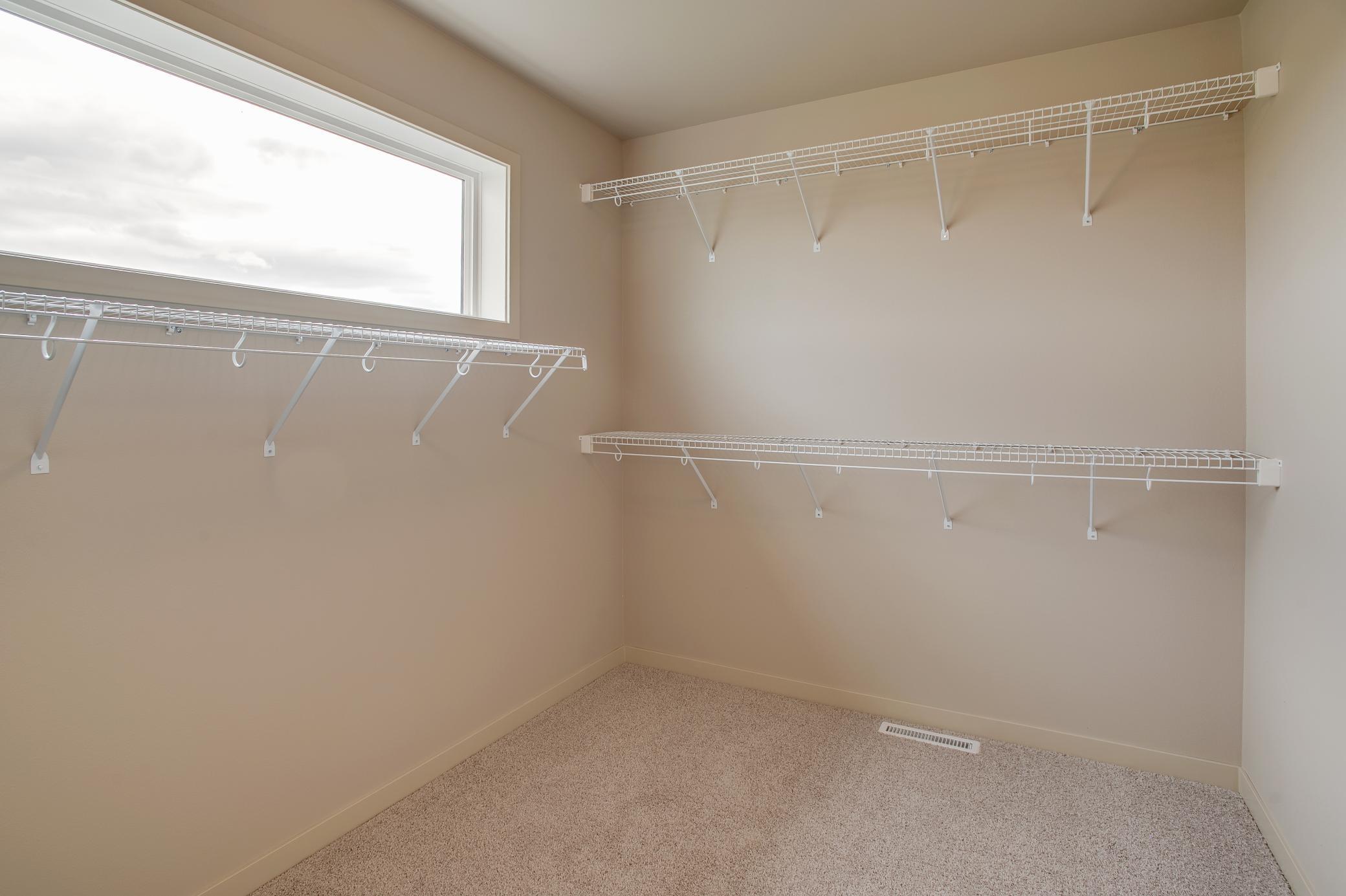2026 single family home for sale at 2534 Golden Lane S in Fargo, ND — 3 bed, 3 bath (photo 38 of 51)