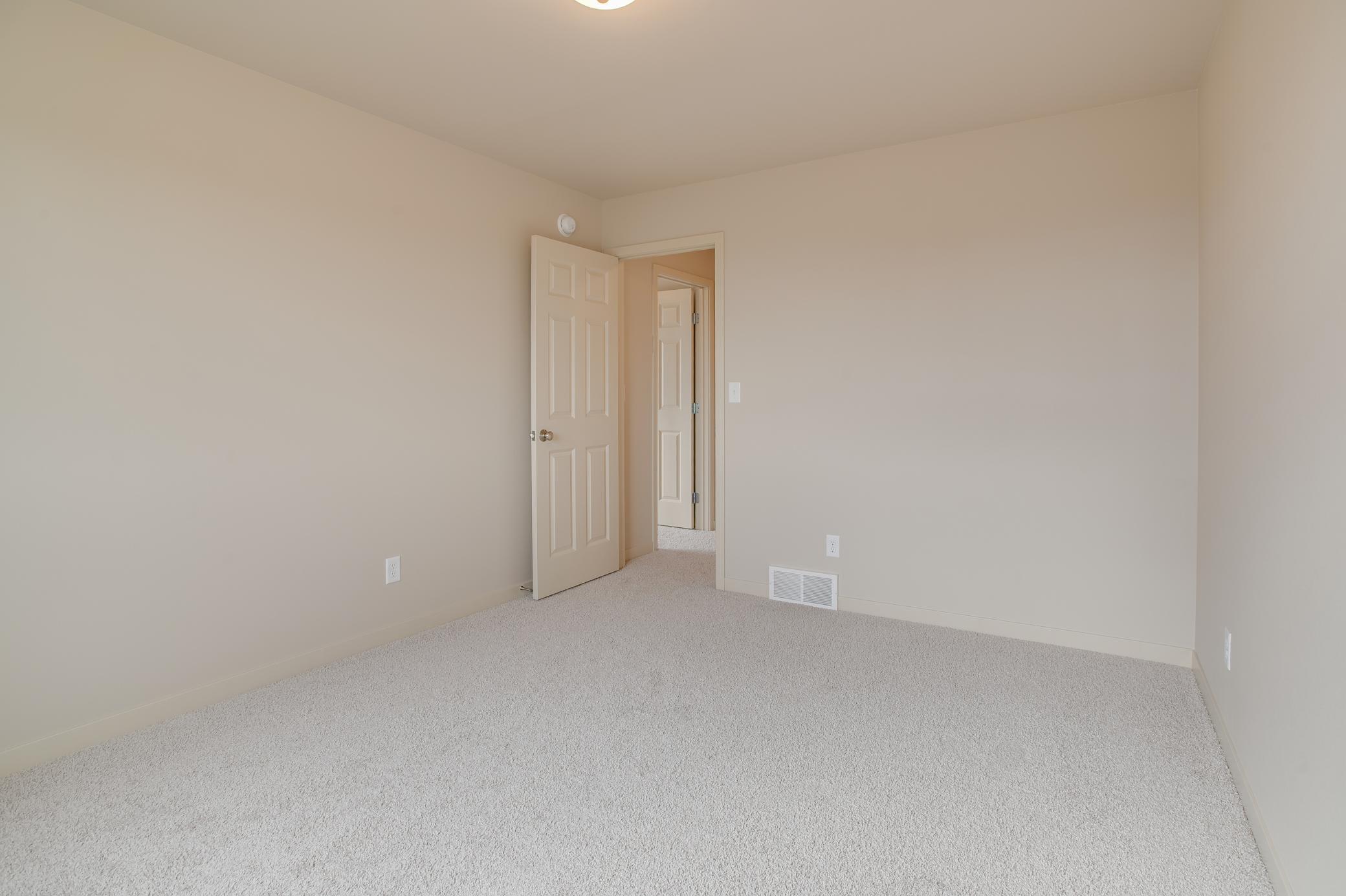 2026 single family home for sale at 2534 Golden Lane S in Fargo, ND — 3 bed, 3 bath (photo 41 of 51)