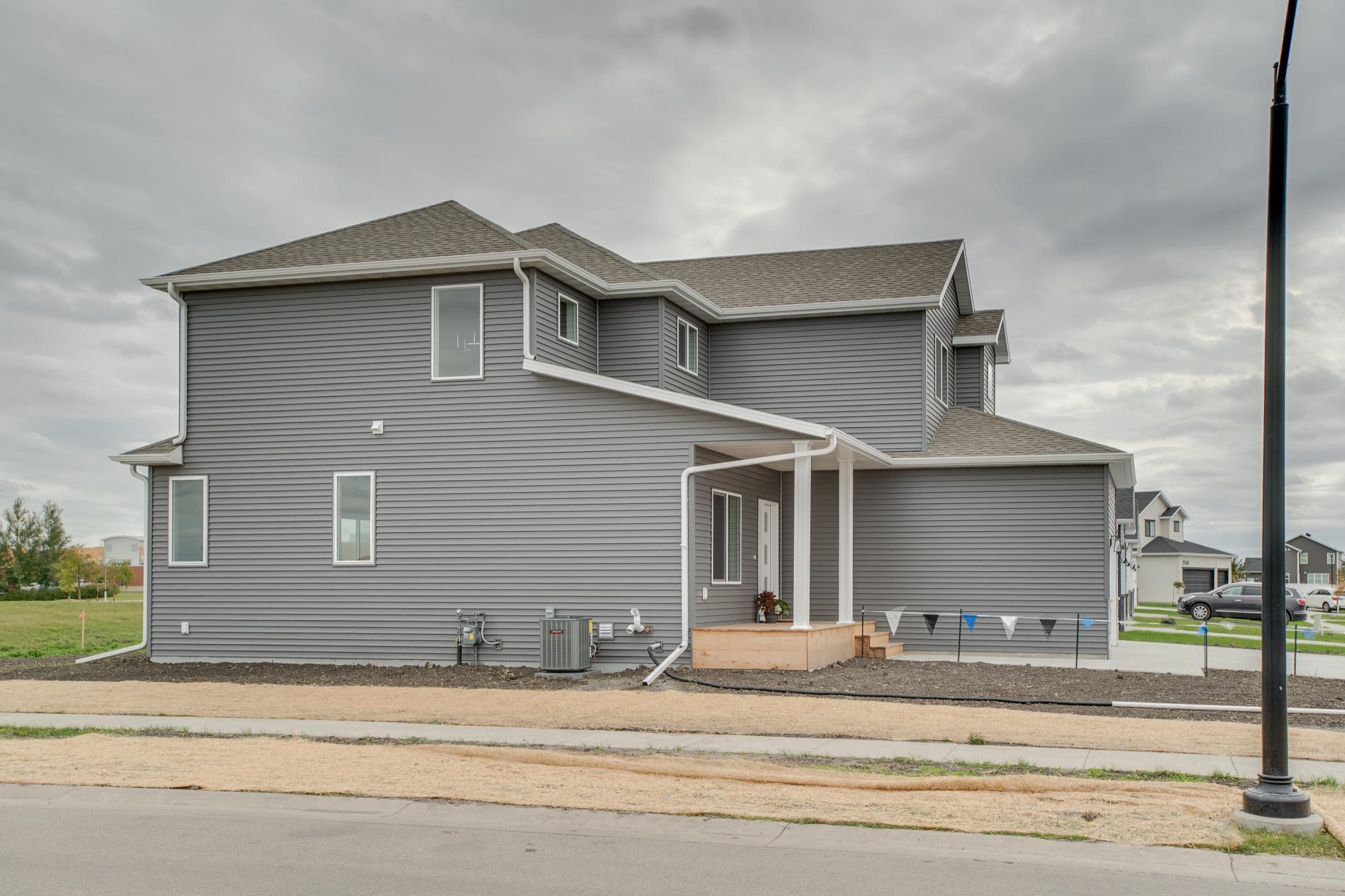 2026 single family home for sale at 2534 Golden Lane S in Fargo, ND — 3 bed, 3 bath (photo 47 of 51)