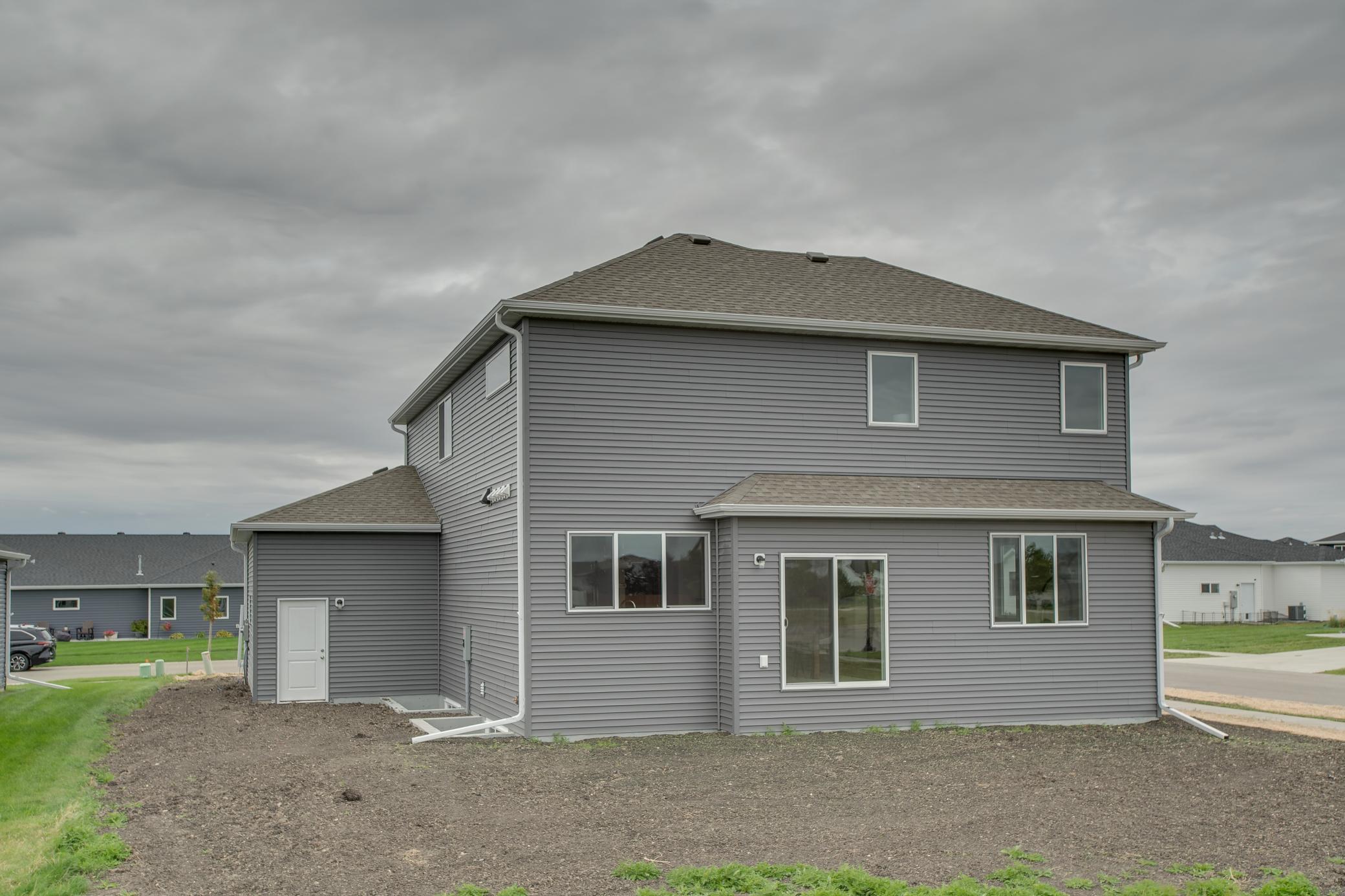 2026 single family home for sale at 2534 Golden Lane S in Fargo, ND — 3 bed, 3 bath (photo 49 of 51)