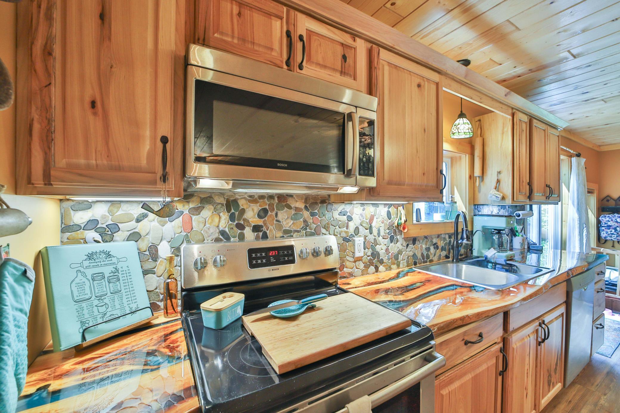 2012 single family home for sale at 1899 Fern Trail NE in Remer, MN — 3 bed, 1 bath (photo 12 of 49)
