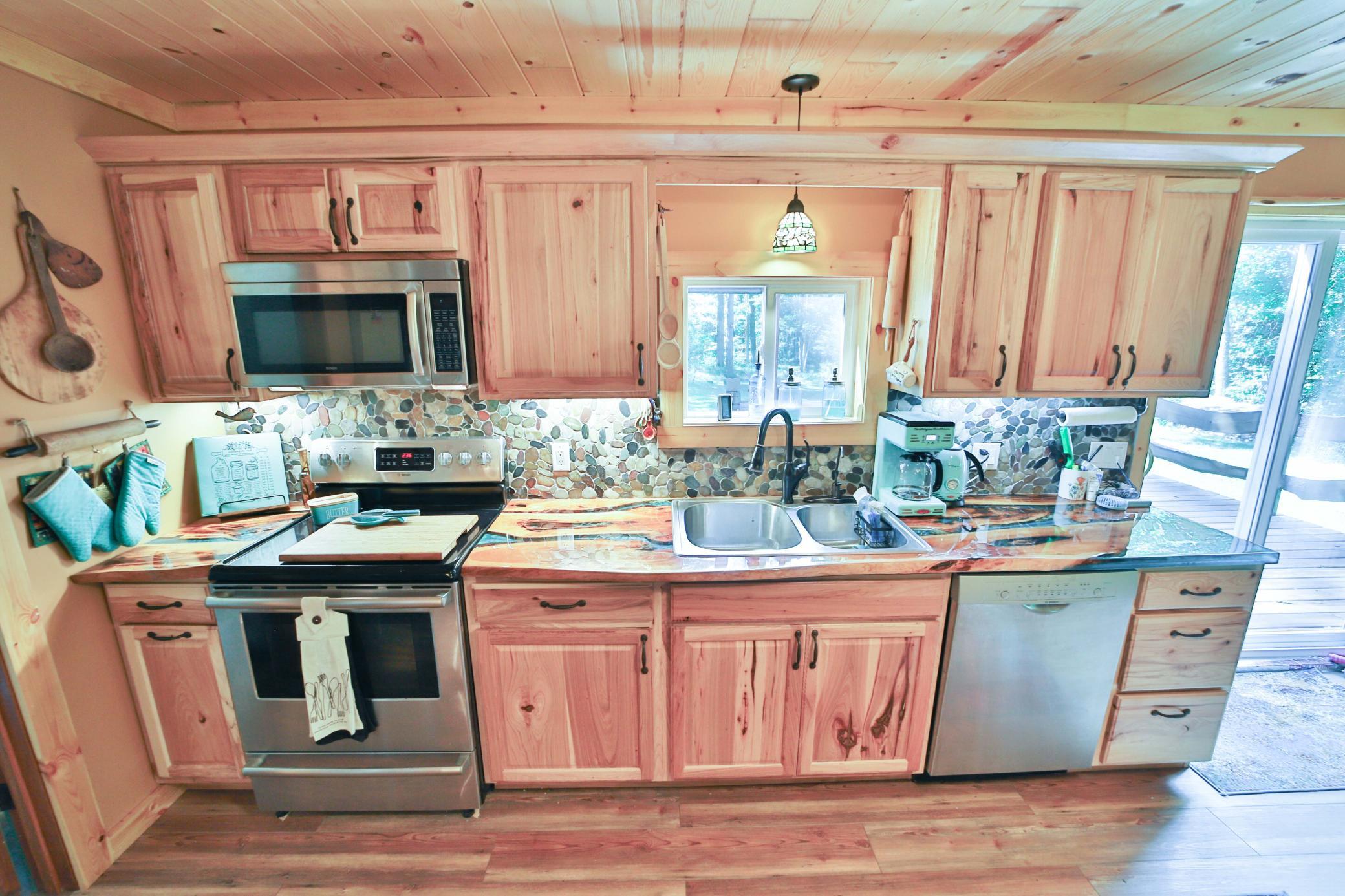 2012 single family home for sale at 1899 Fern Trail NE in Remer, MN — 3 bed, 1 bath (photo 10 of 49)