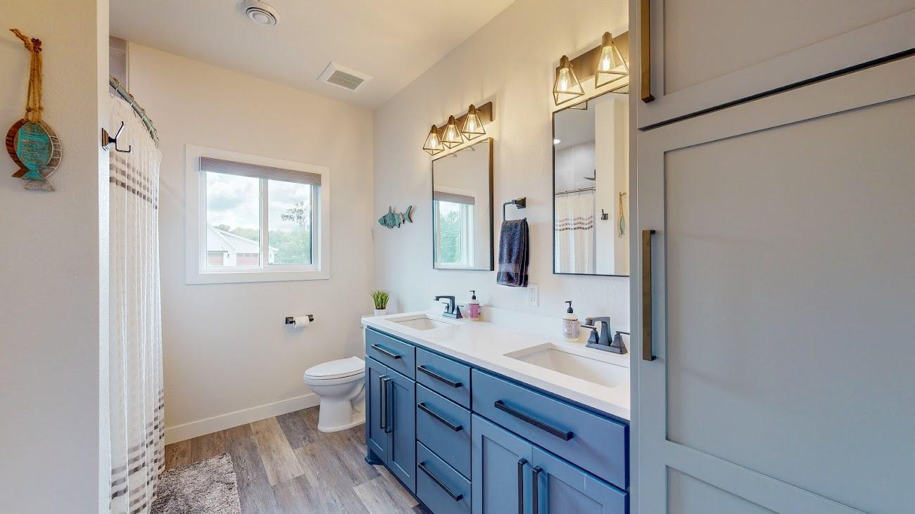 2022 single family home for sale at 129 Altavista Drive in Detroit Lakes, MN — 4 bed, 3 bath (photo 11 of 28)