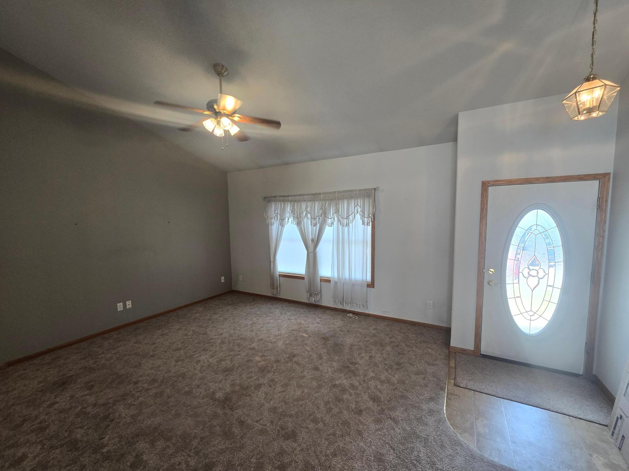 2004 single family home for sale at 211 Lana Court in Fergus Falls, MN — 2 bed, 1 bath (photo 2 of 16)