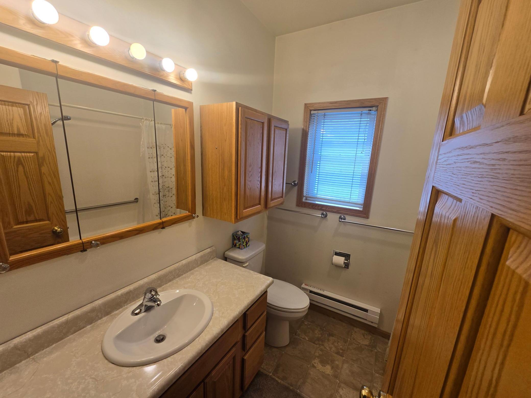 2004 single family home for sale at 211 Lana Court in Fergus Falls, MN — 2 bed, 1 bath (photo 12 of 16)