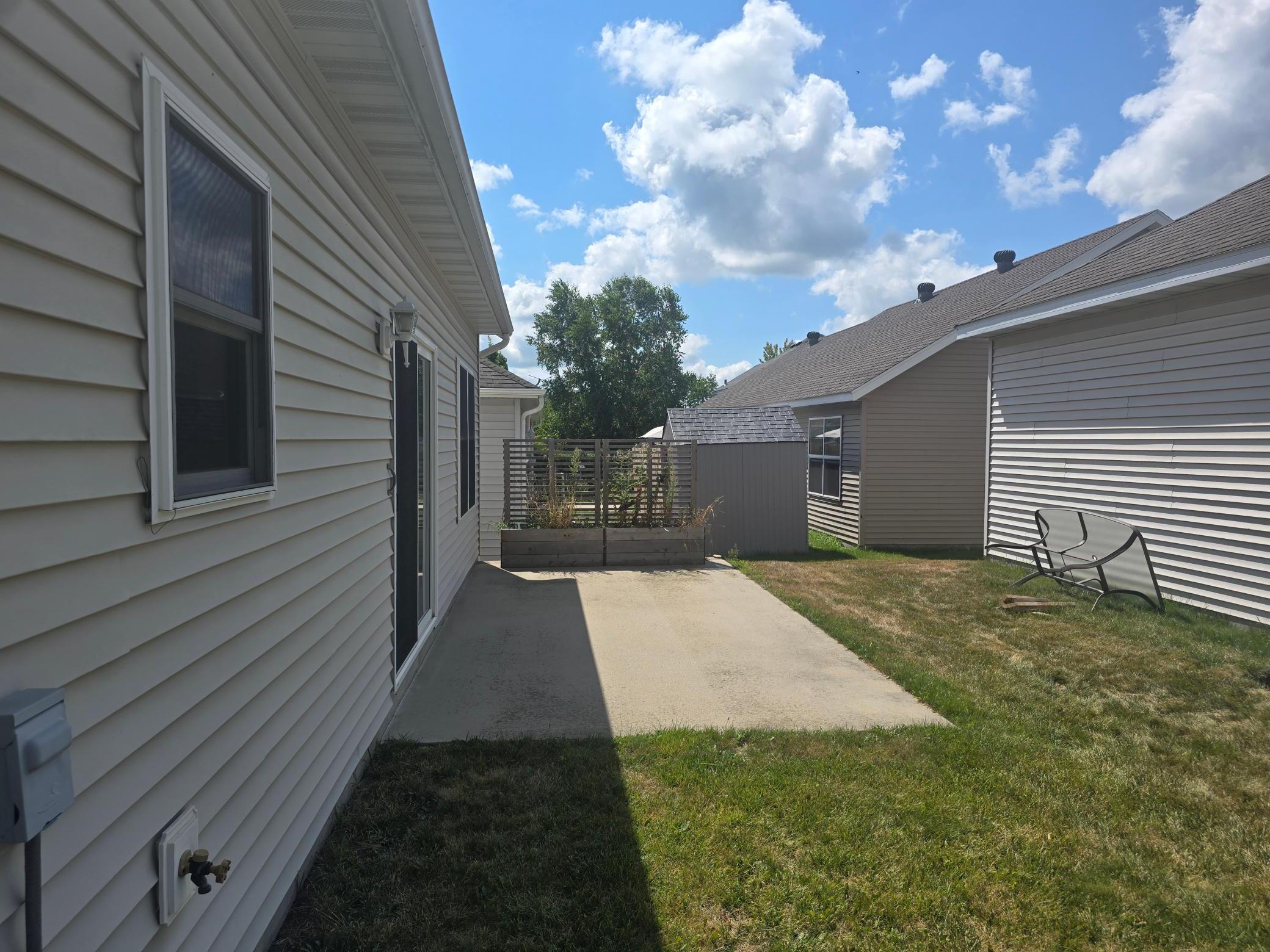 2004 single family home for sale at 211 Lana Court in Fergus Falls, MN — 2 bed, 1 bath (photo 16 of 16)