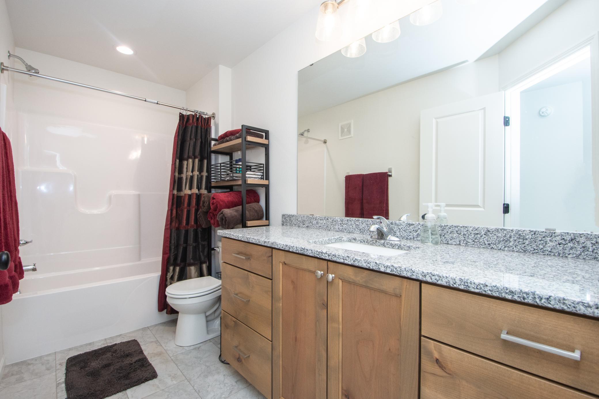 2023 single family home for sale at 4871 Hampton Circle S in Moorhead, MN — 4 bed, 3 bath (photo 19 of 51)